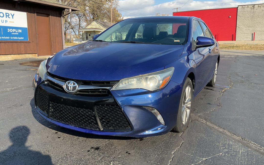 2016 TOYOTA CAMRY