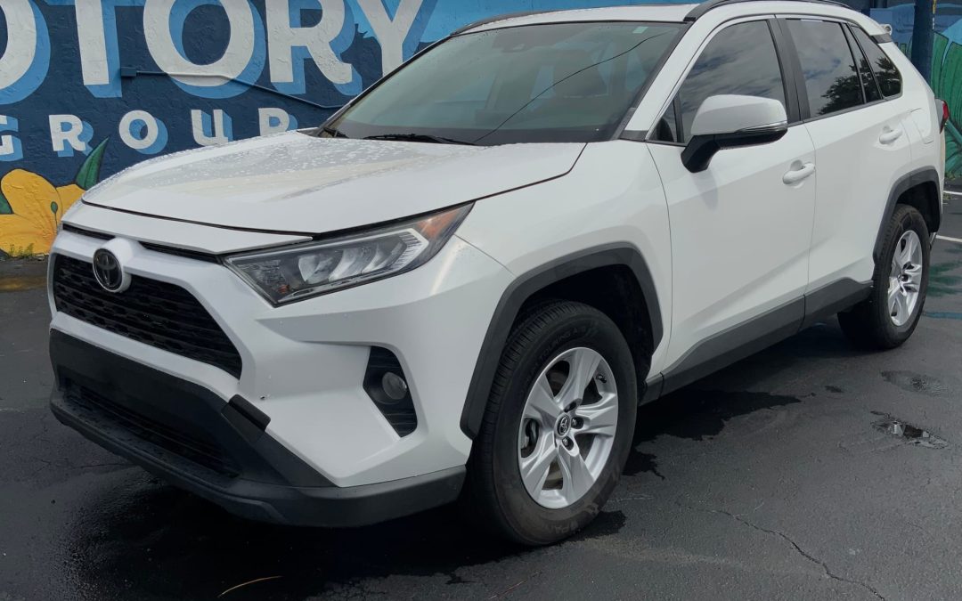2019 TOYOTA RAV4 XLE