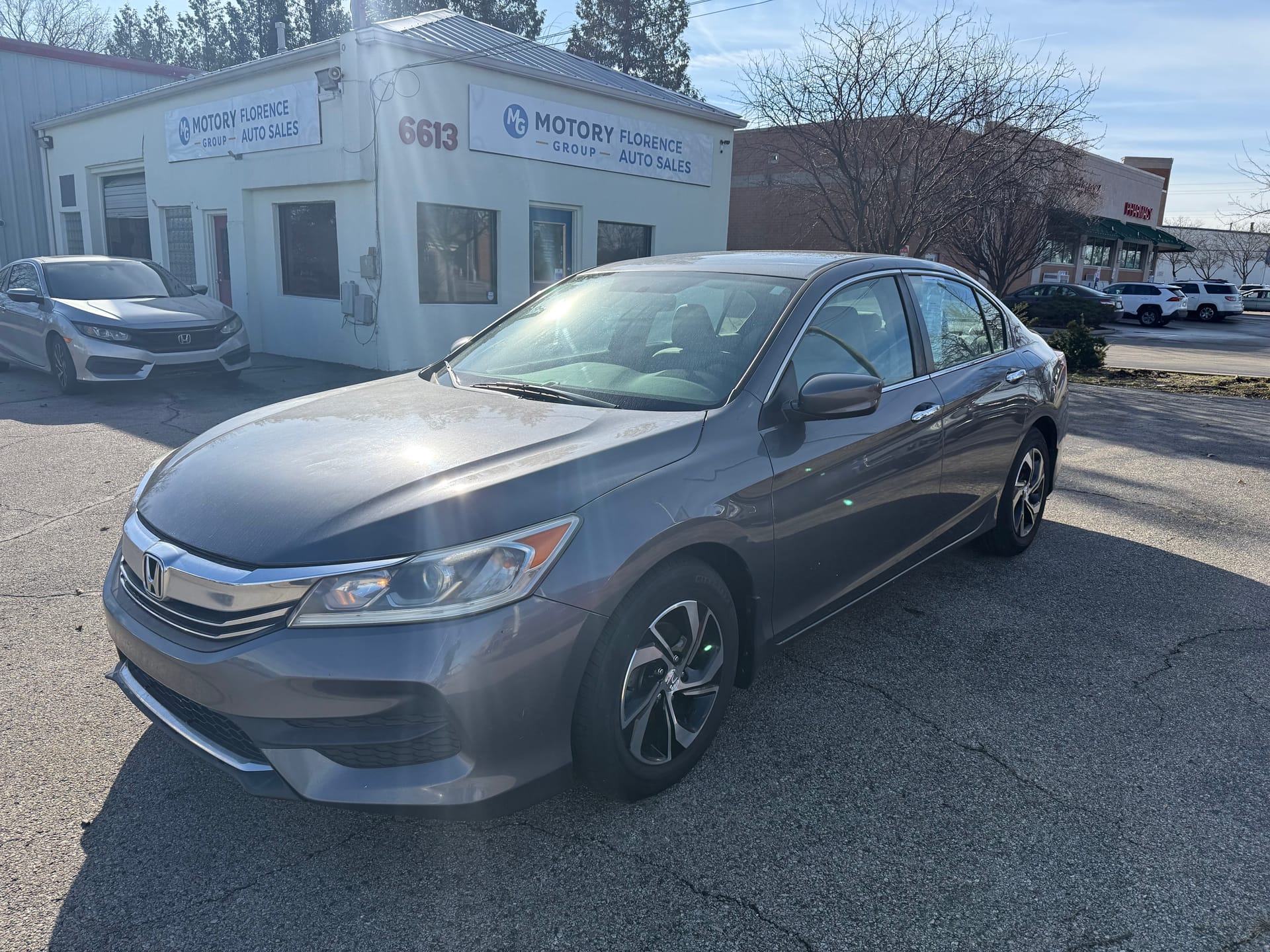 2017 Honda Accord LX's photo