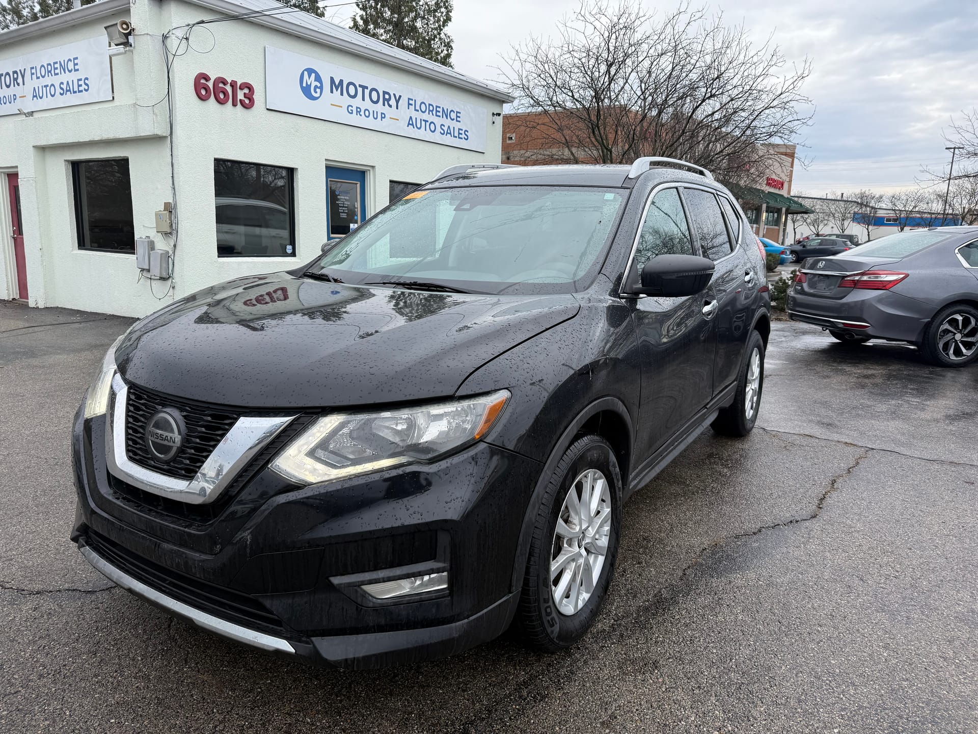 2019 Nissan Rogue SL's photo