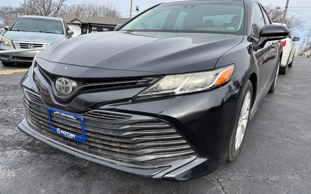 2018 TOYOTA CAMRY