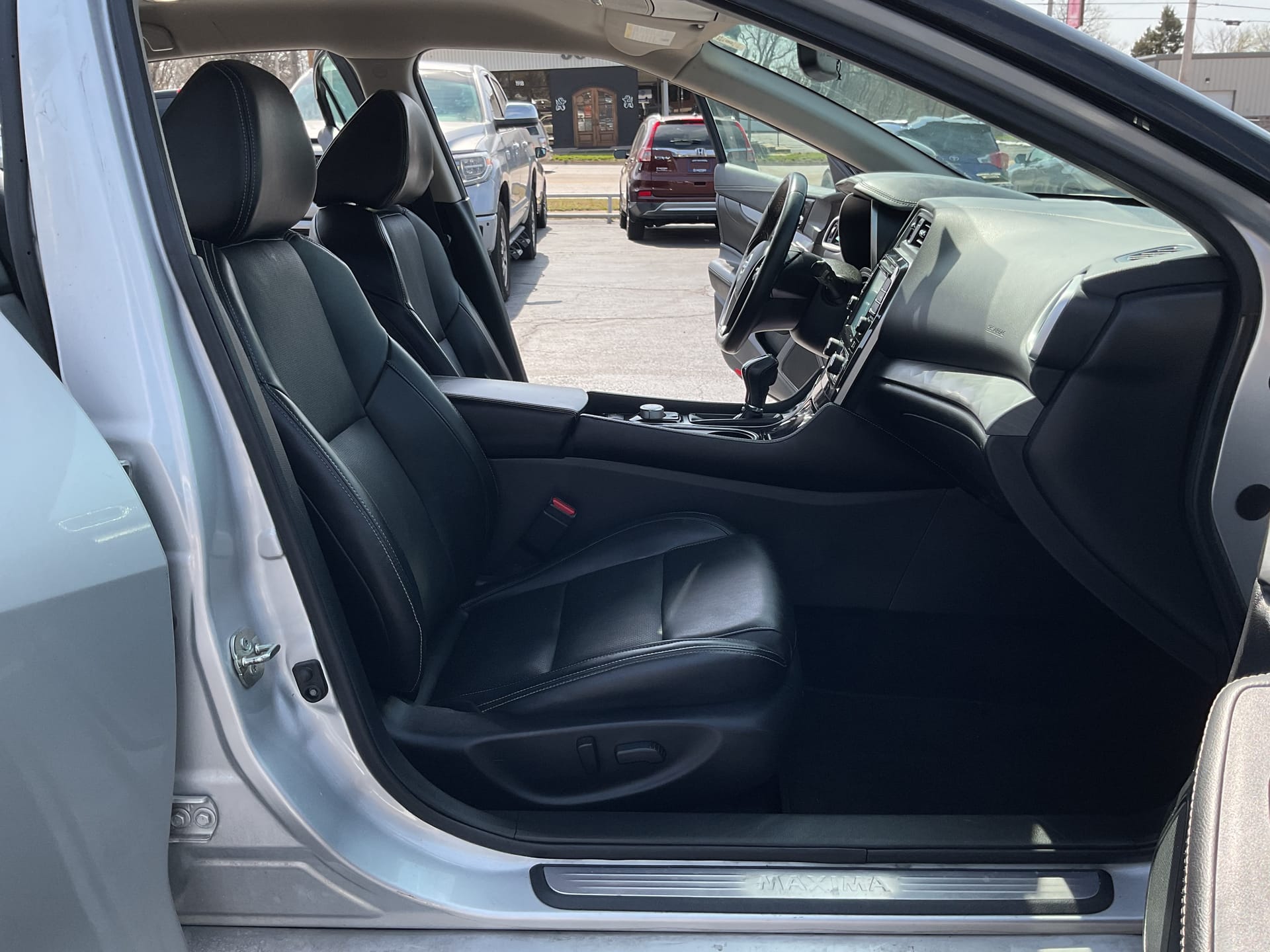 2018 NISSAN MAXIMA - Gallery Image