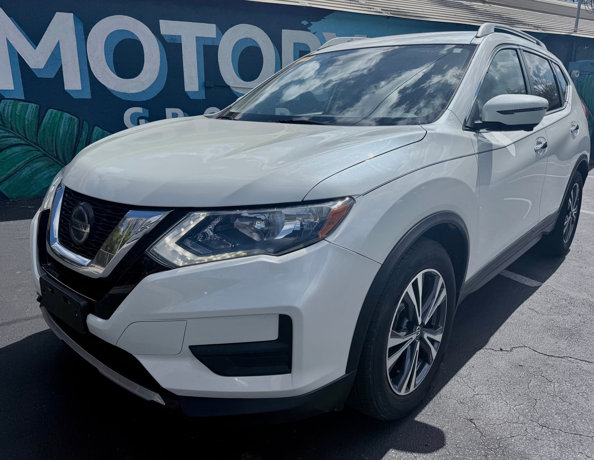 2019 NISSAN ROGUE - Gallery Image