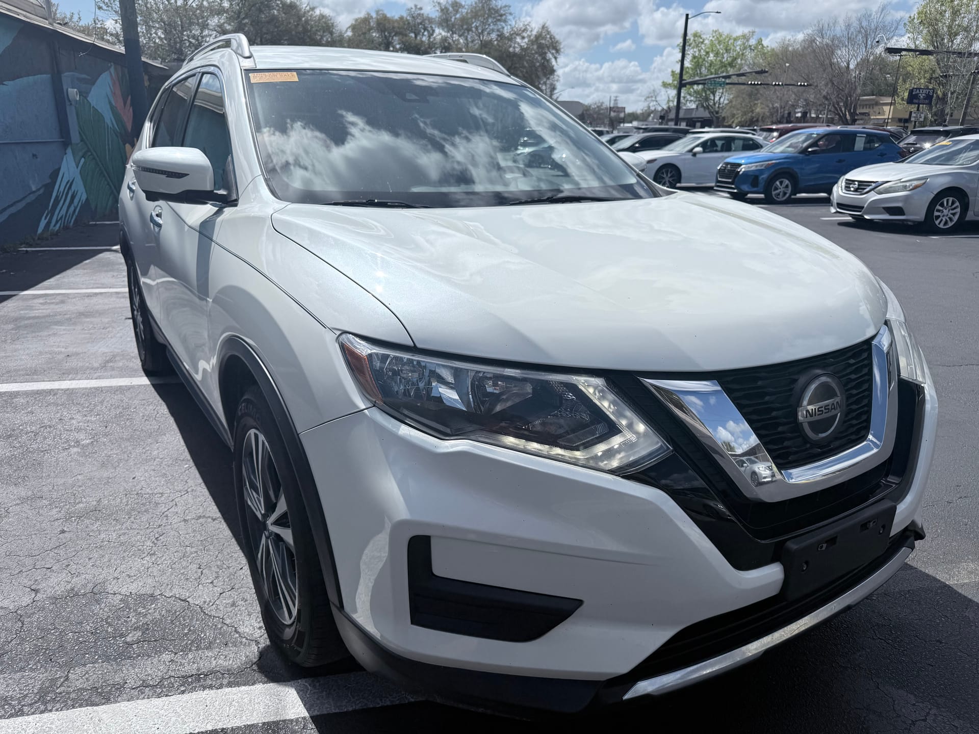 2019 NISSAN ROGUE - Gallery Image