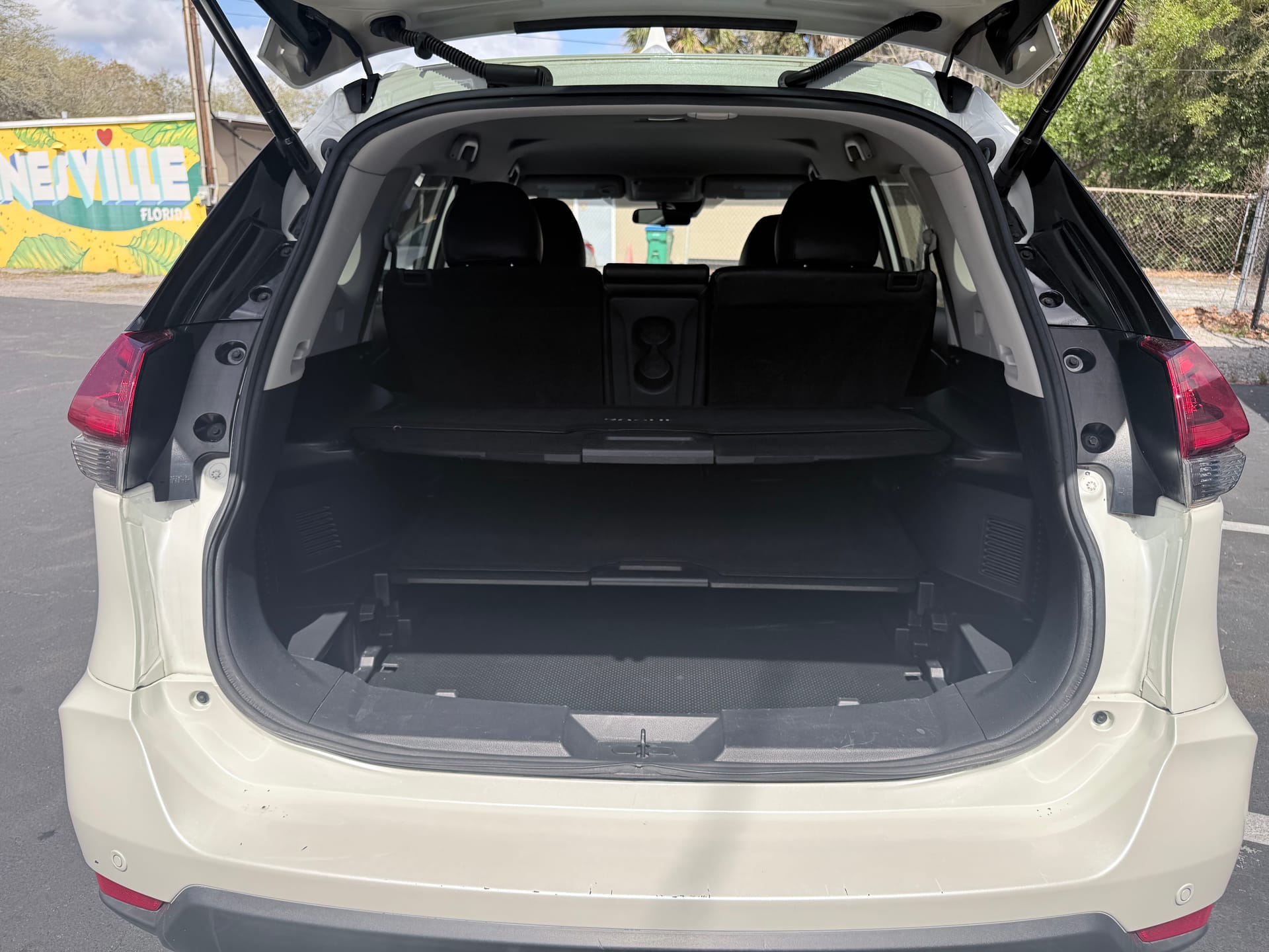 2019 NISSAN ROGUE - Gallery Image