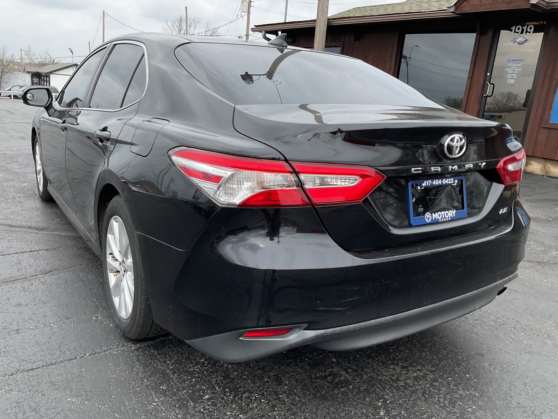 2019 TOYOTA CAMRY - Gallery Image