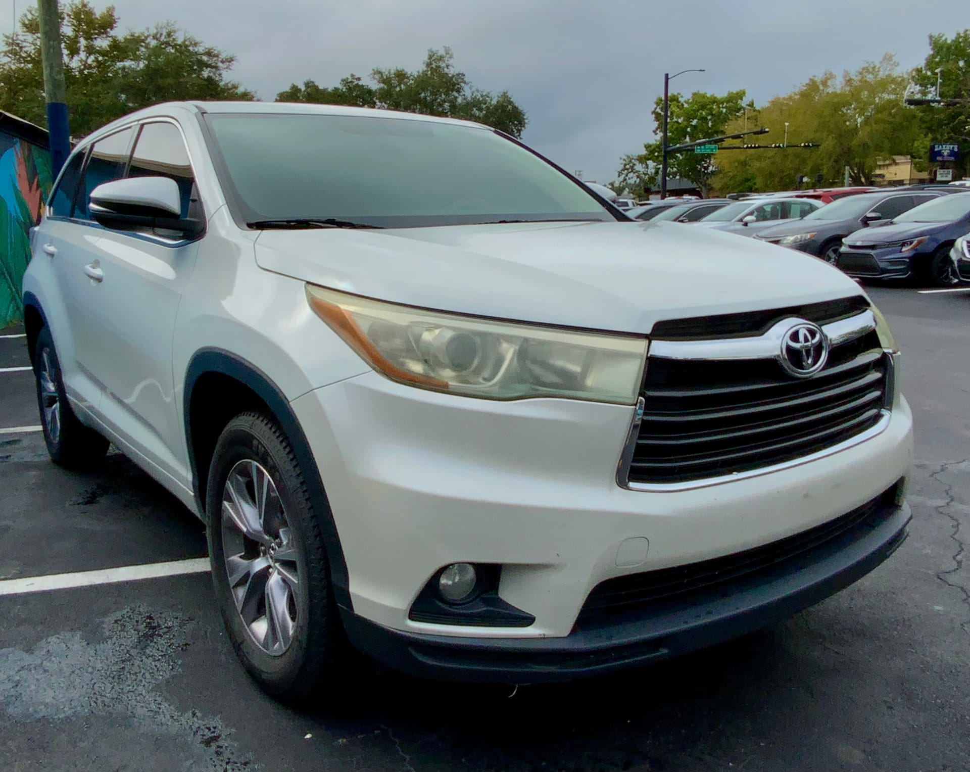 2019 TOYOTA HIGHLANDER - Gallery Image