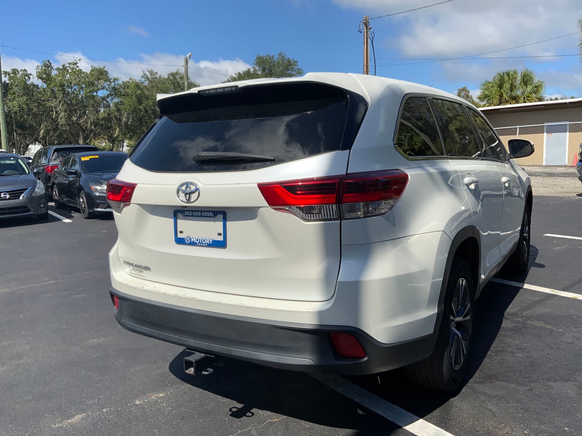 2019 TOYOTA HIGHLANDER - Gallery Image