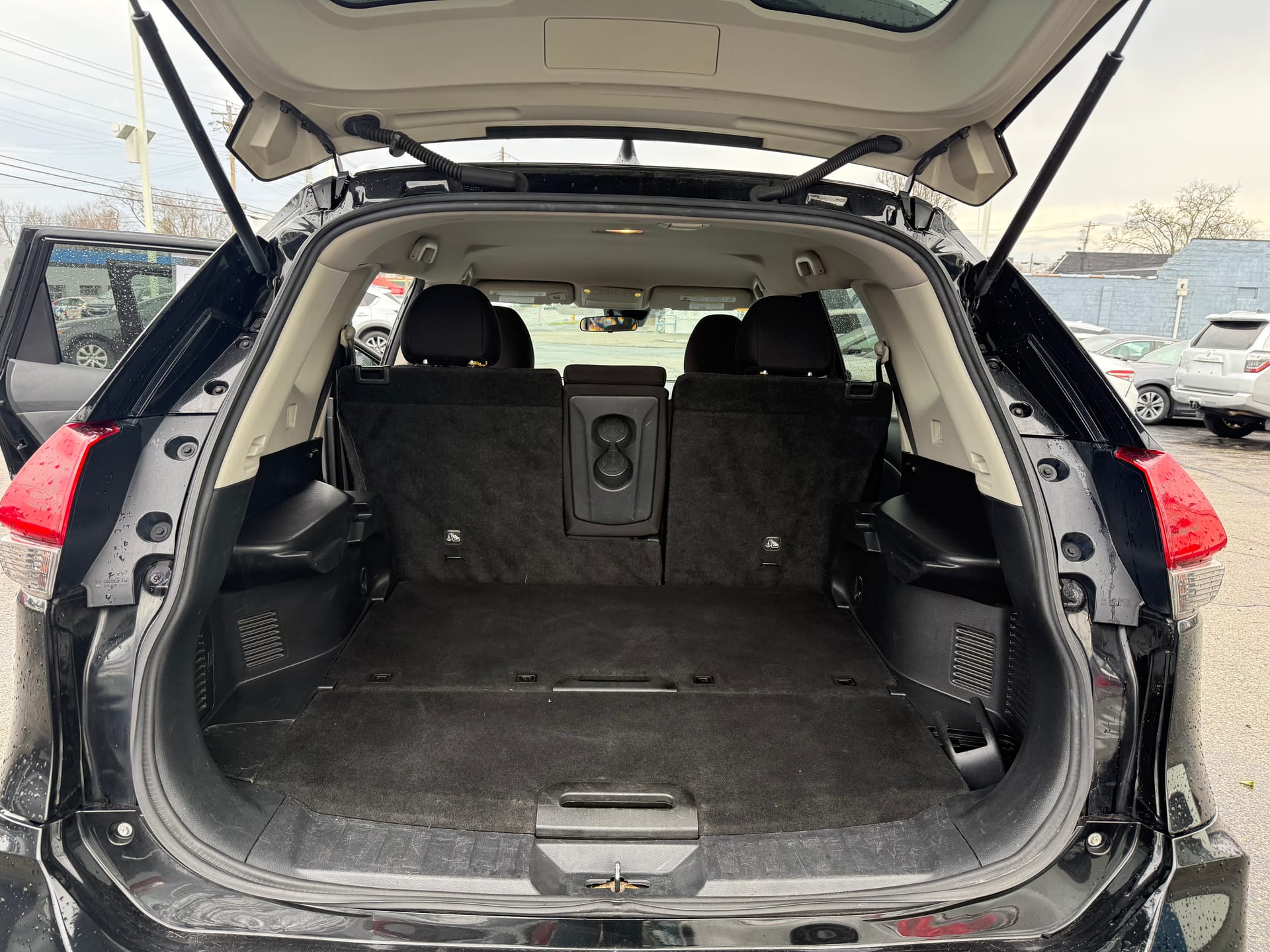 2019 NISSAN ROGUE S; SL; SV - Gallery Image