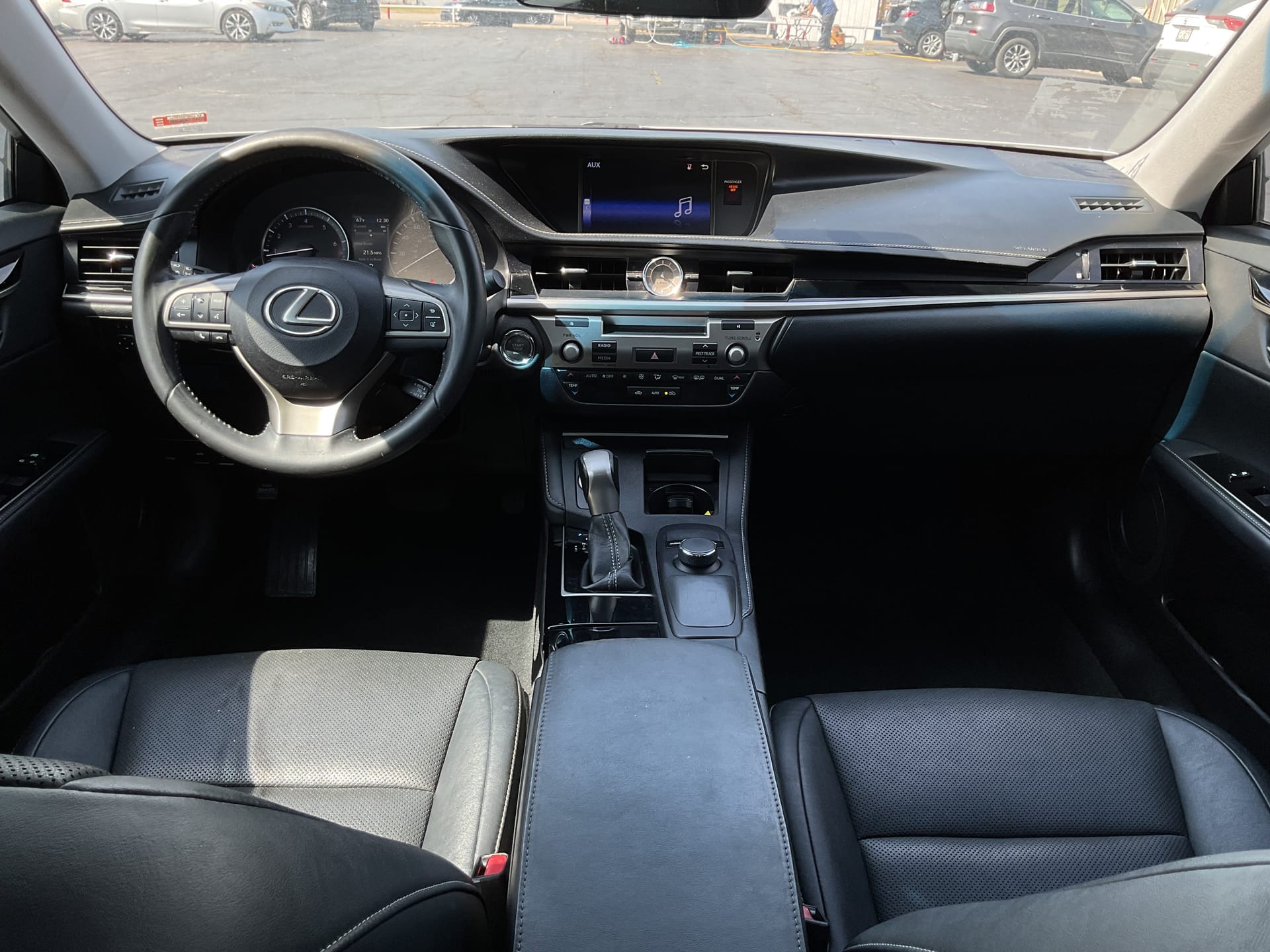 2016 LEXUS ES 350 - Gallery Image