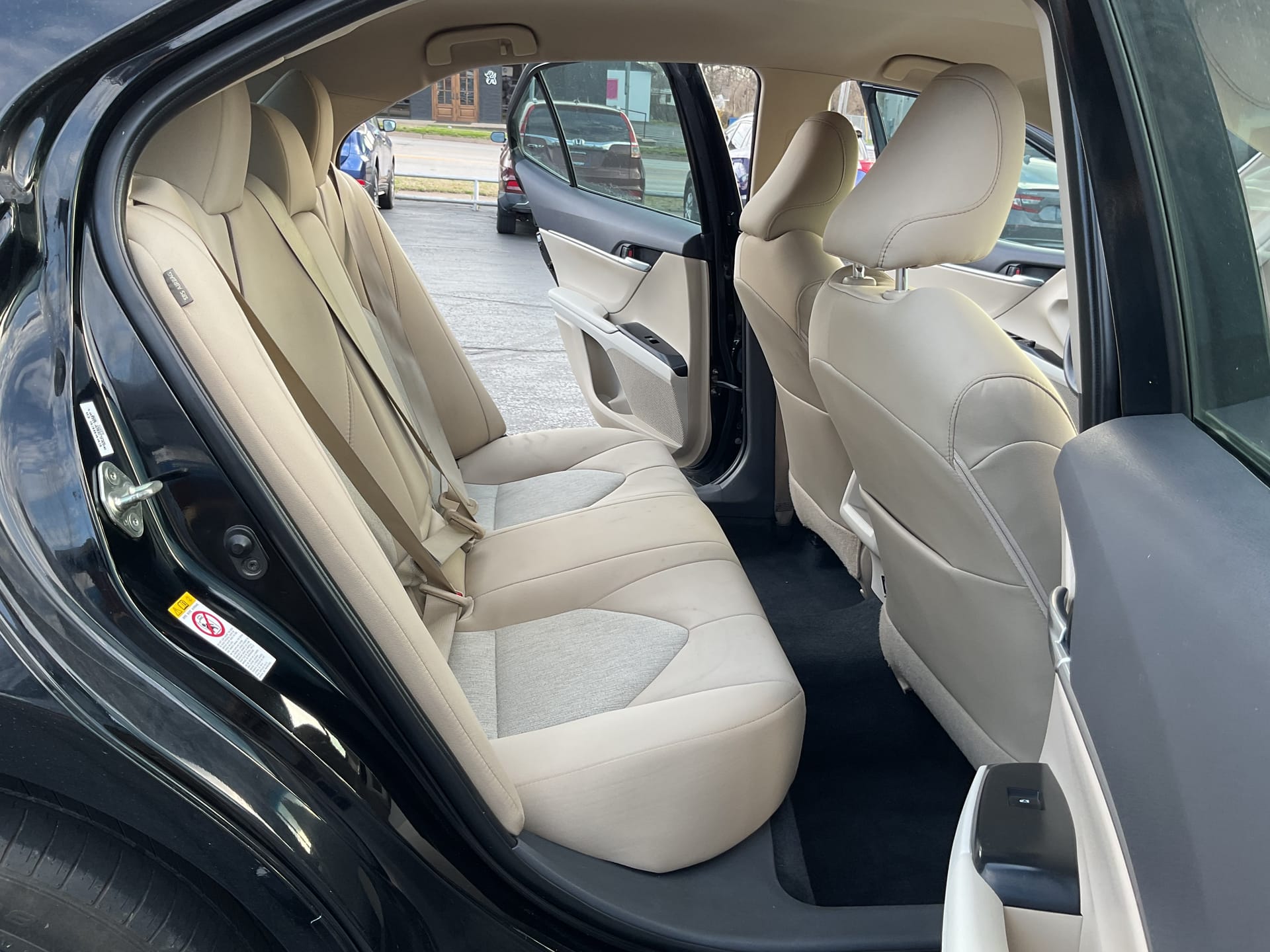 2018 TOYOTA CAMRY - Gallery Image