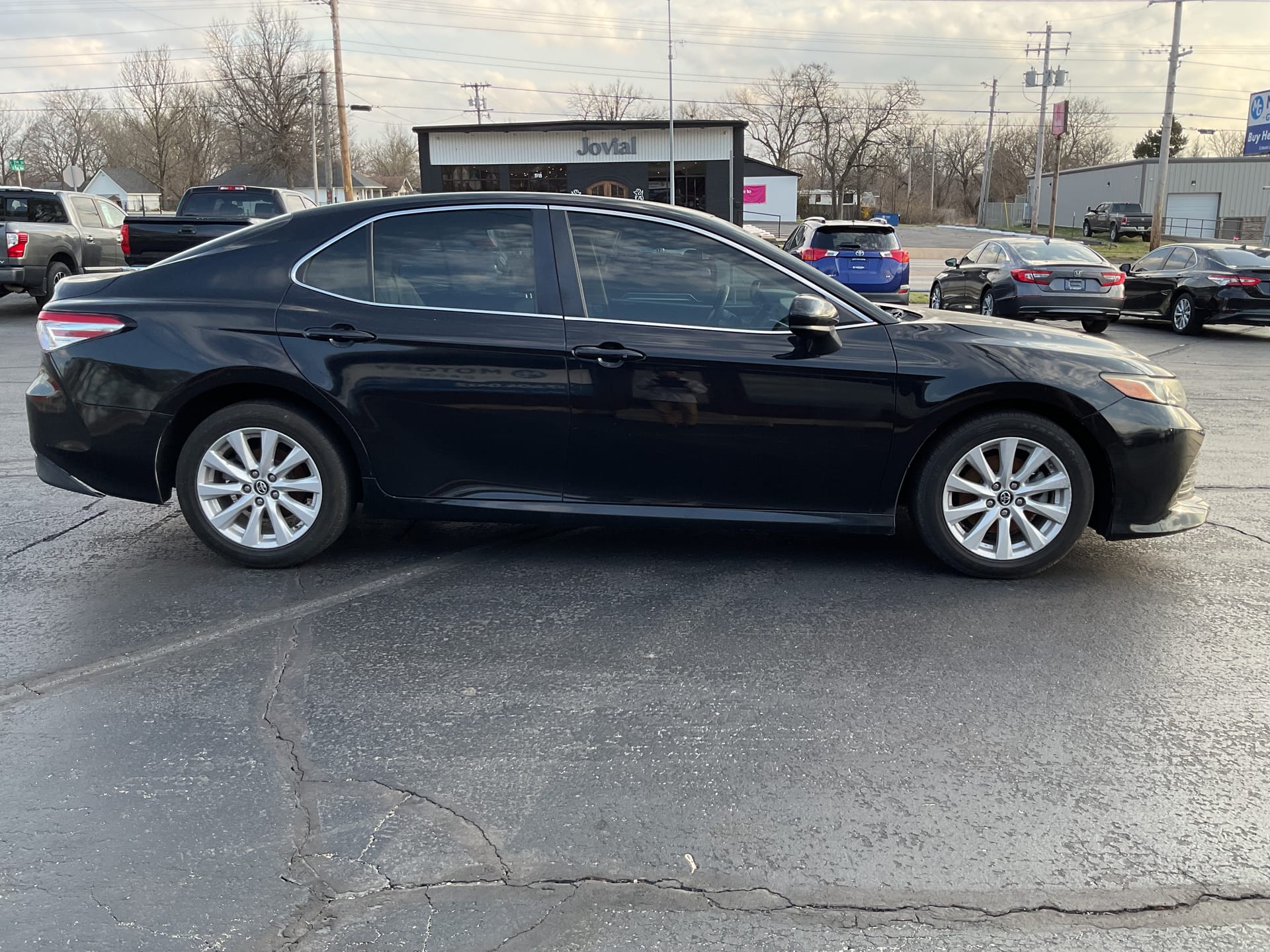 2018 TOYOTA CAMRY - Gallery Image