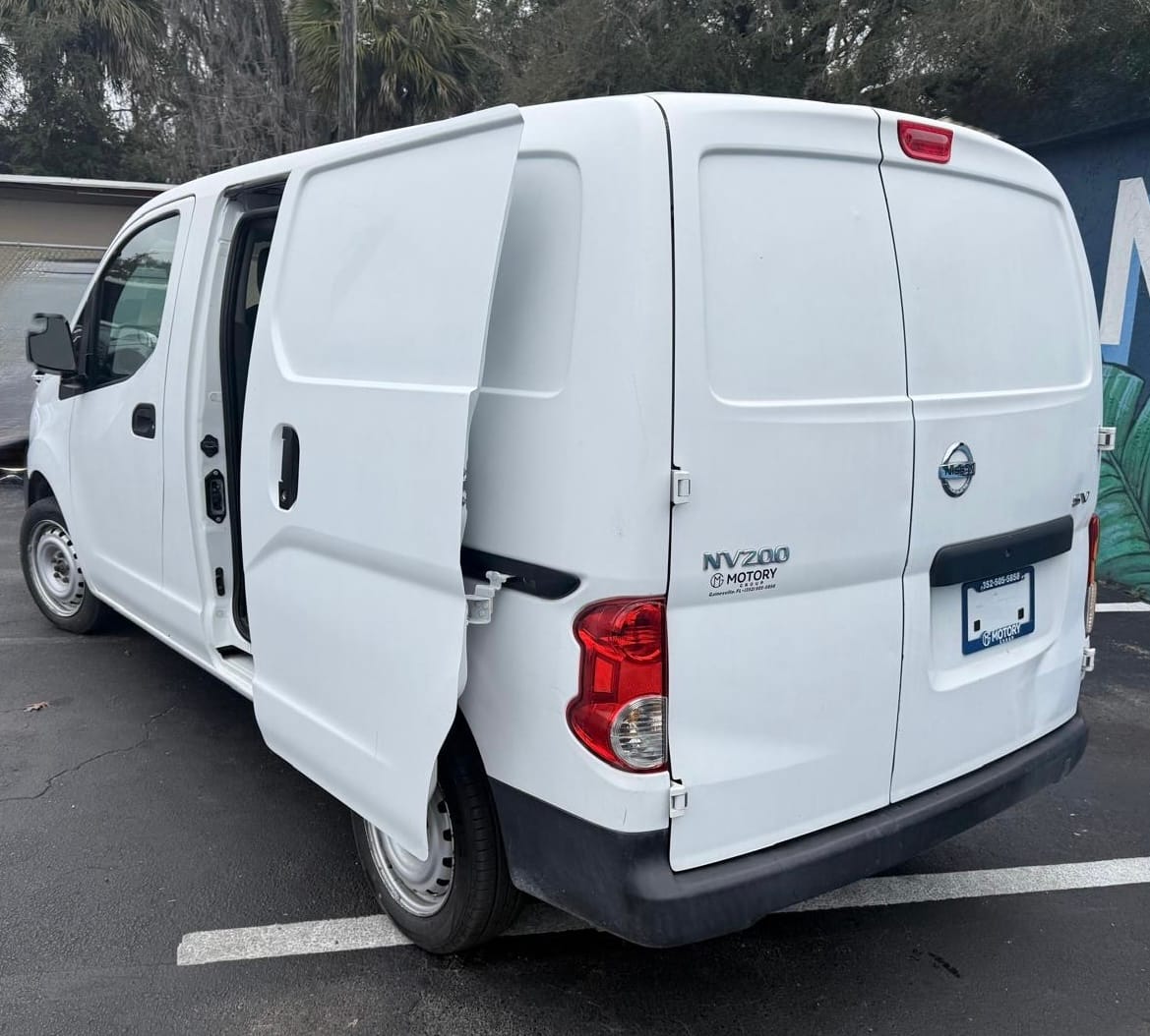 2015 NISSAN NV200 - Gallery Image