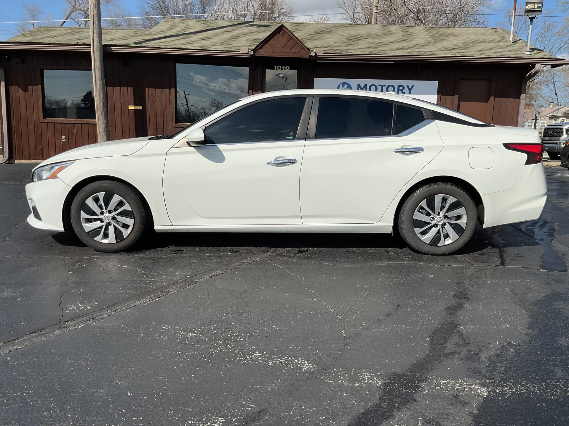 2020 NISSAN ALTIMA - Gallery Image