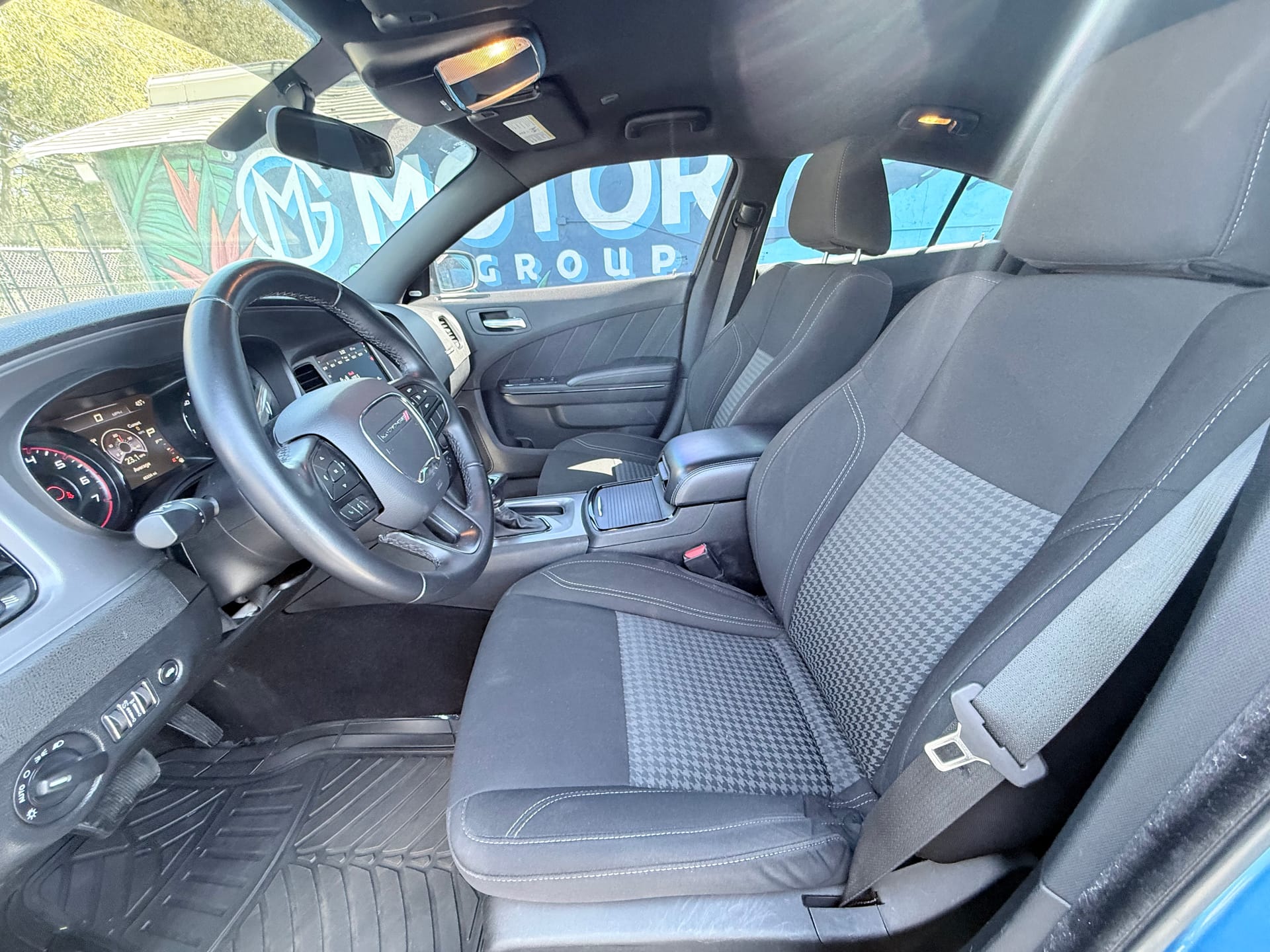 2023 DODGE CHARGER - Gallery Image