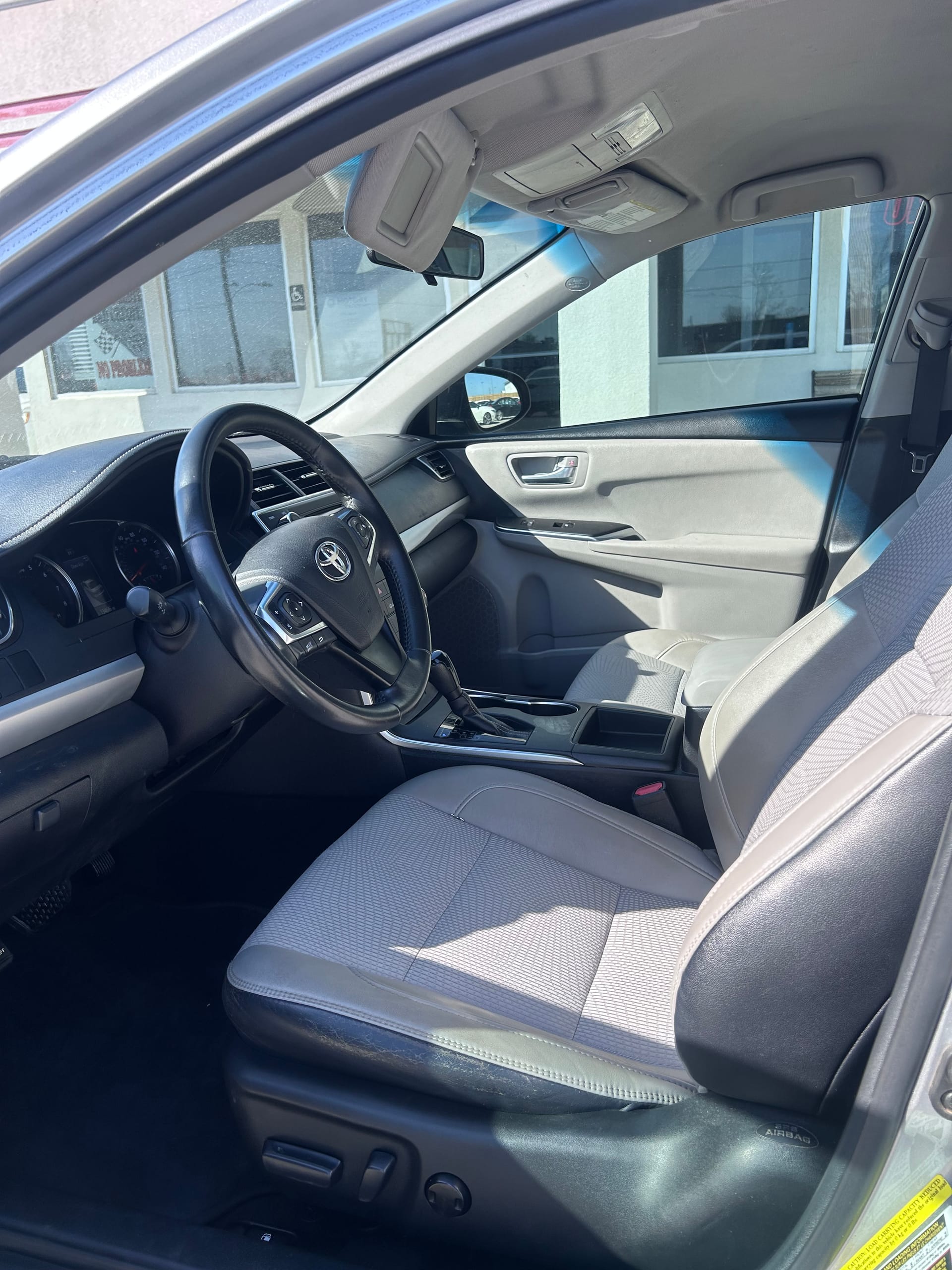 2017 TOYOTA CAMRY - Gallery Image