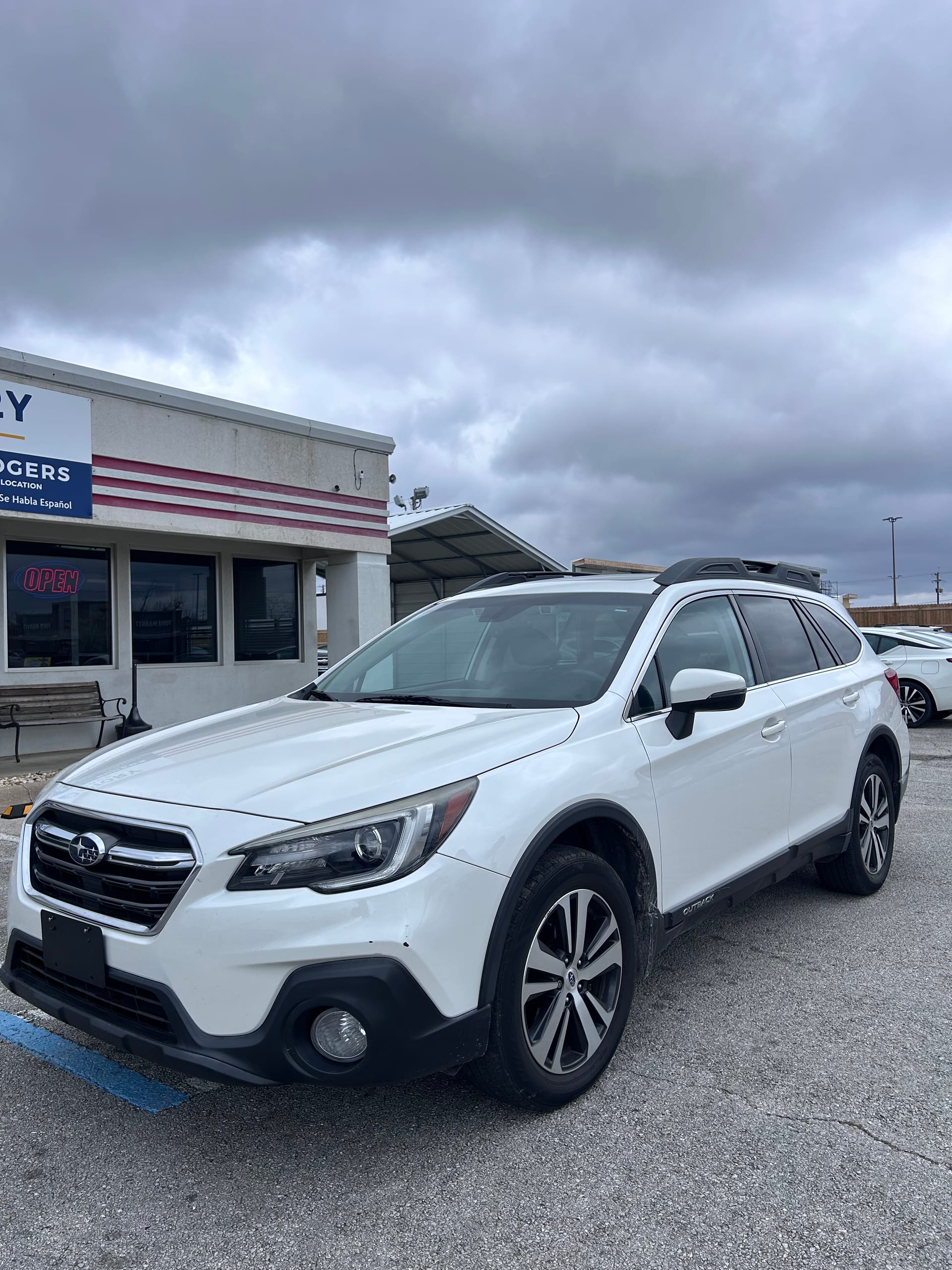 2019 SUBARU OUTBACK - Gallery Image