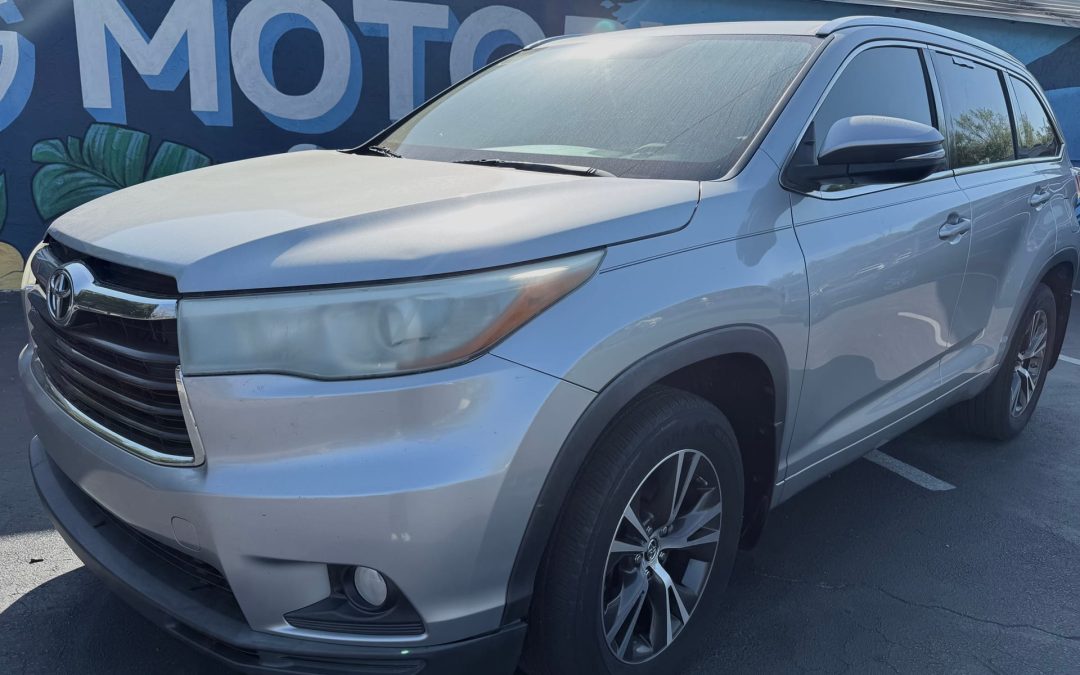 2016 TOYOTA HIGHLANDER