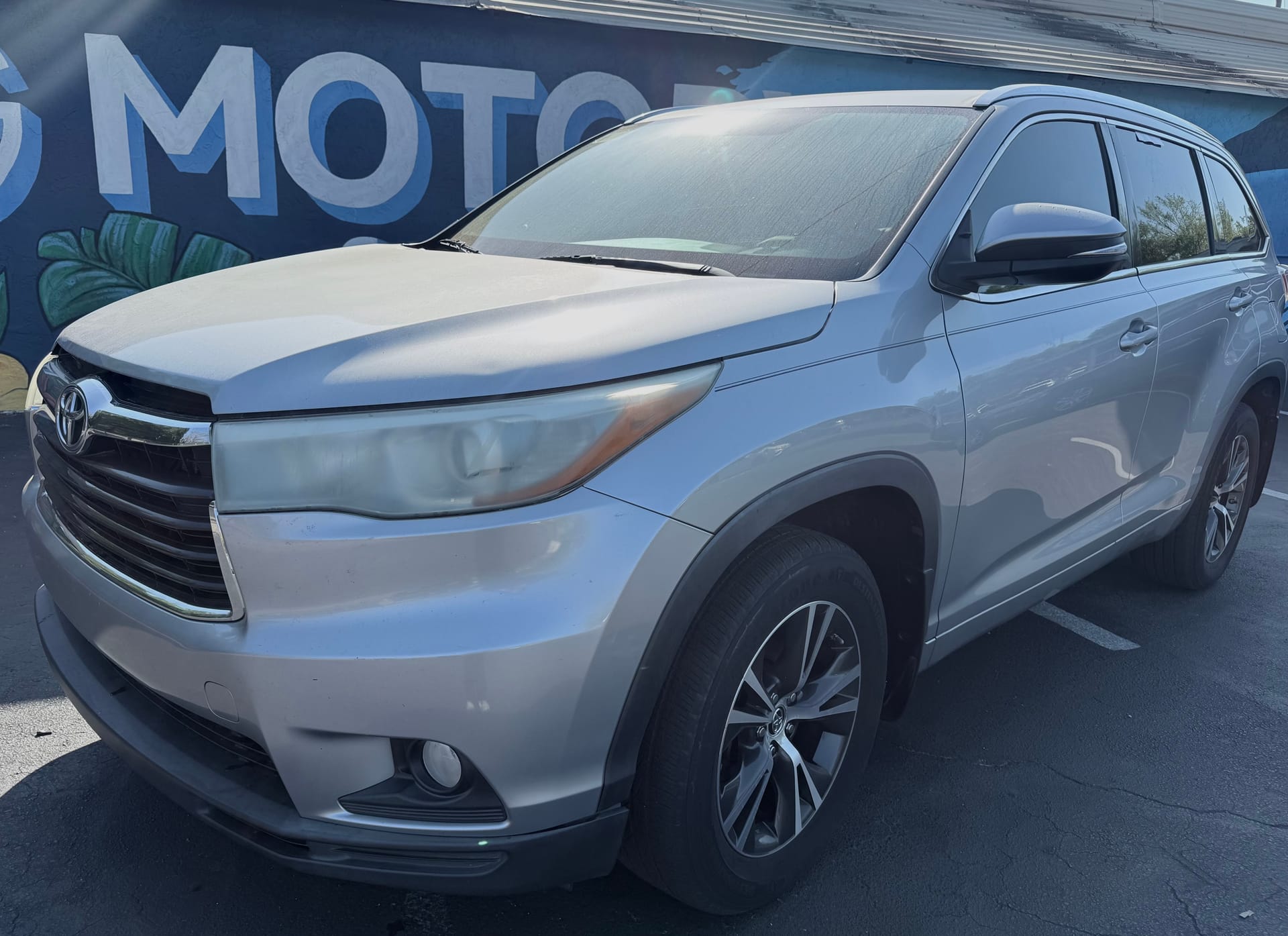 2016 TOYOTA HIGHLANDER - Gallery Image