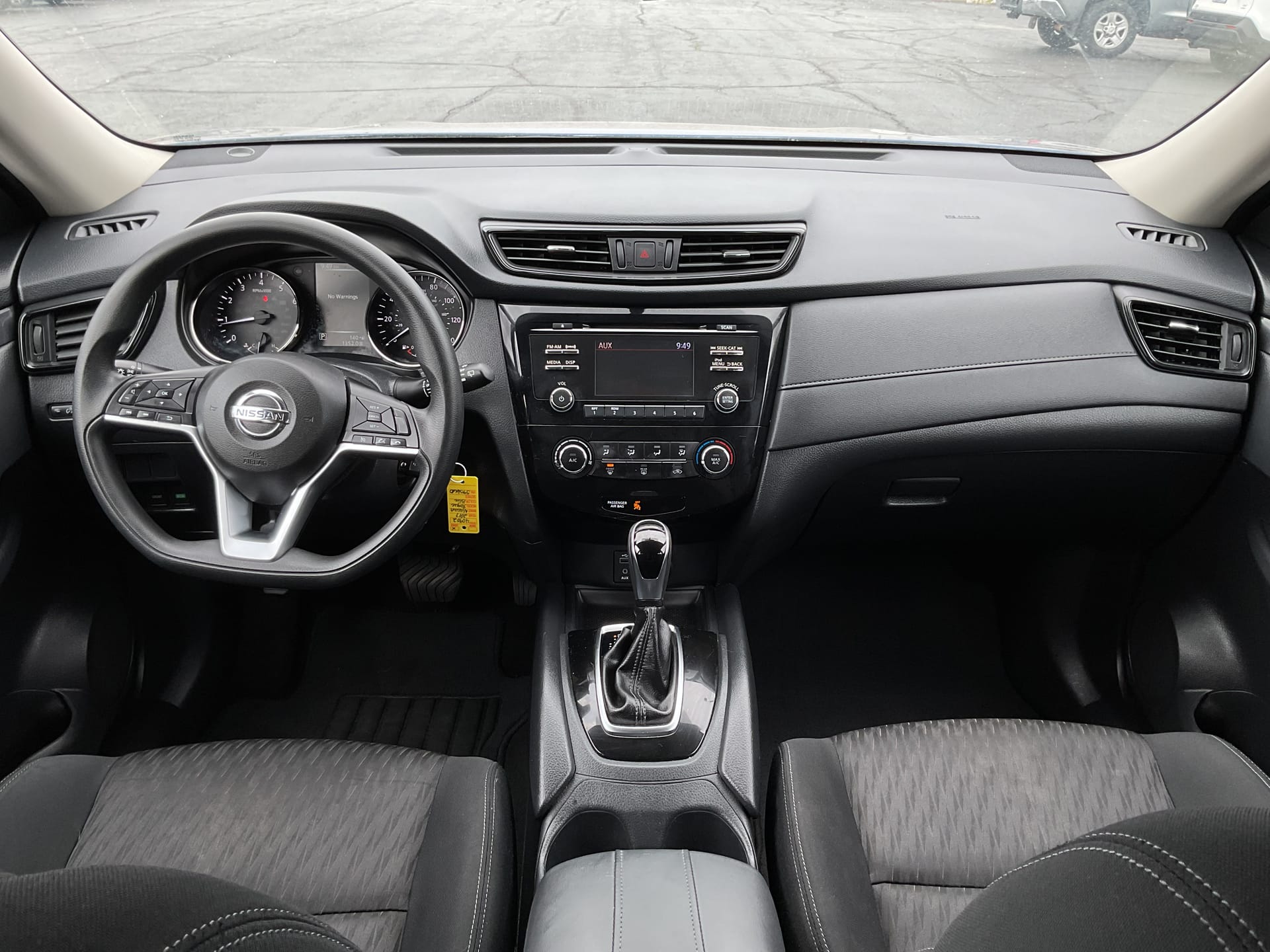 2017 NISSAN ROGUE - Gallery Image