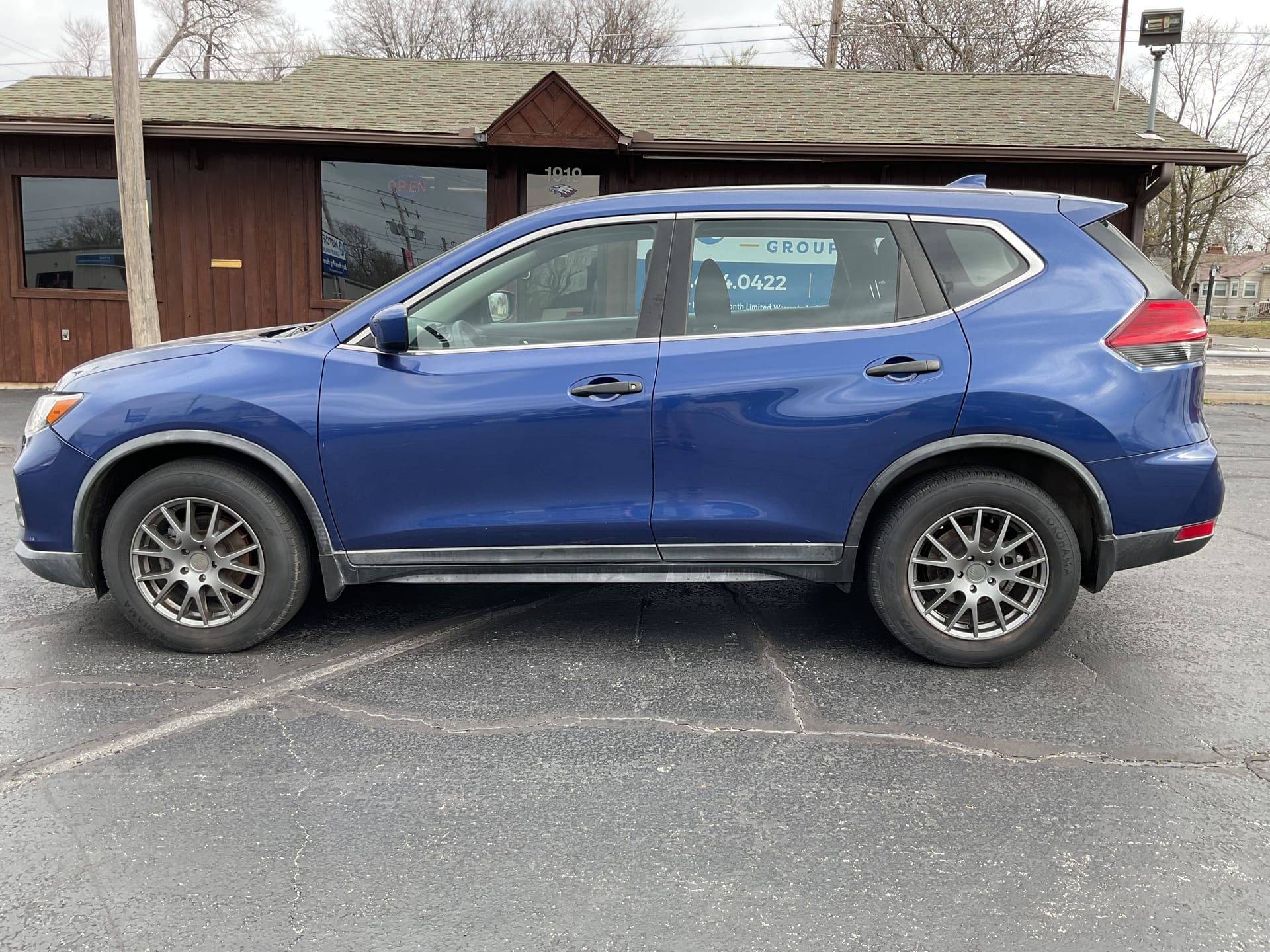 2017 NISSAN ROGUE - Gallery Image