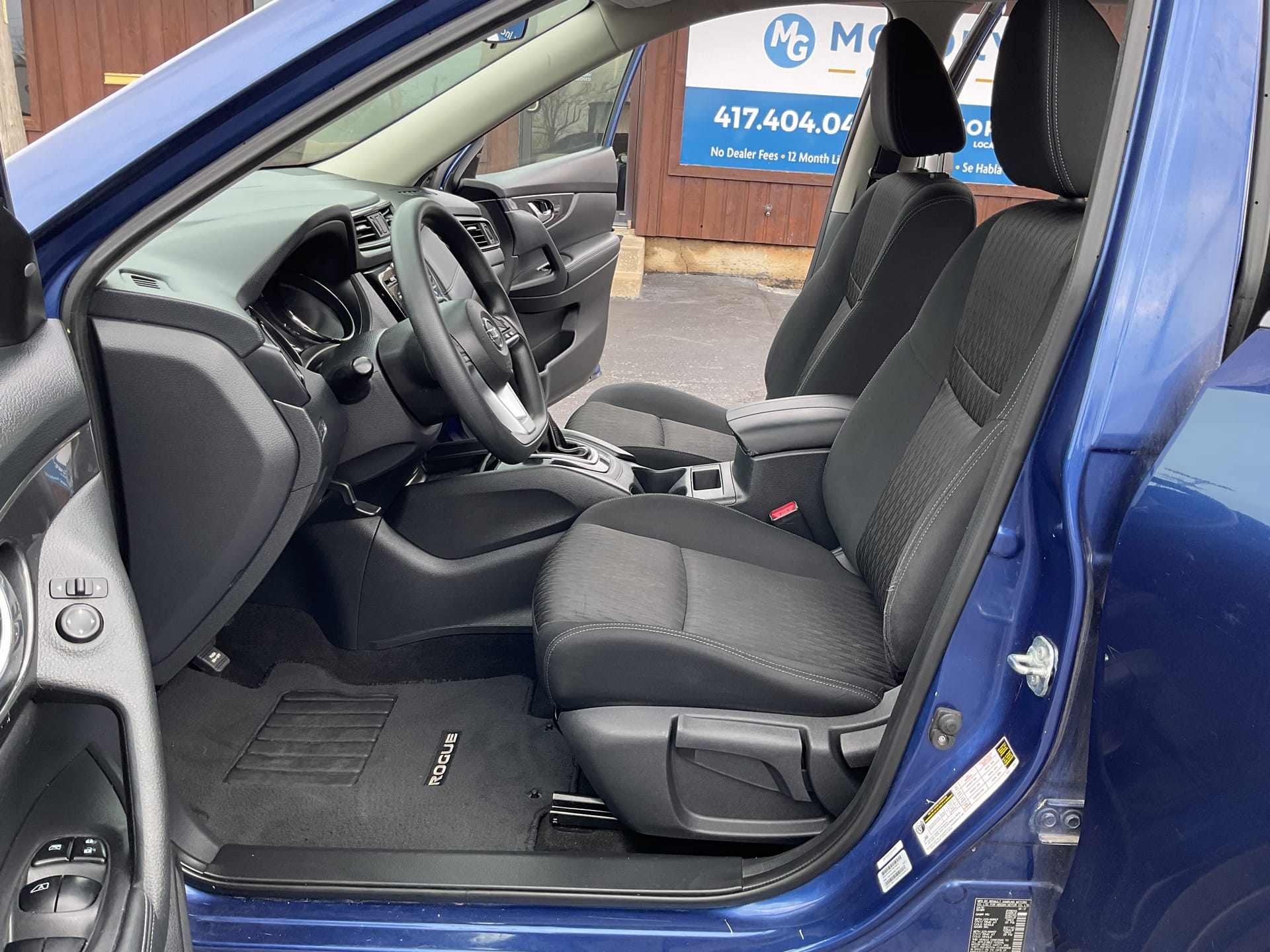 2017 NISSAN ROGUE - Gallery Image