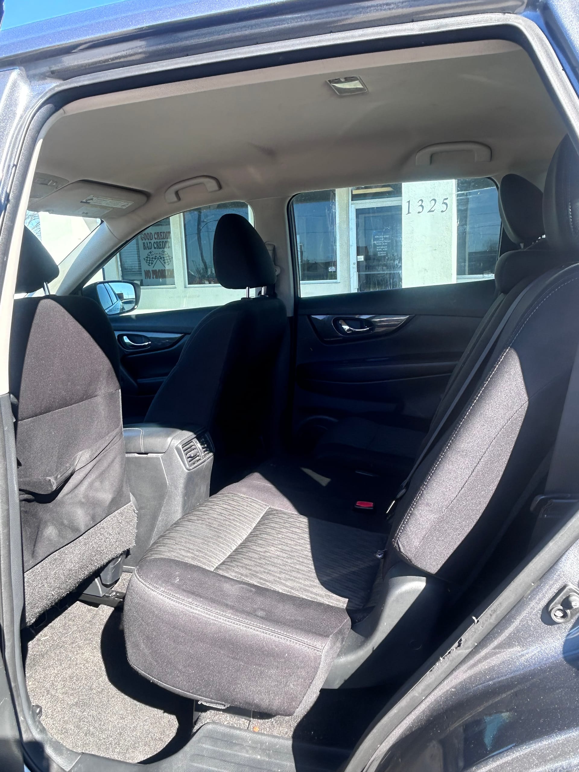 2017 NISSAN ROGUE - Gallery Image