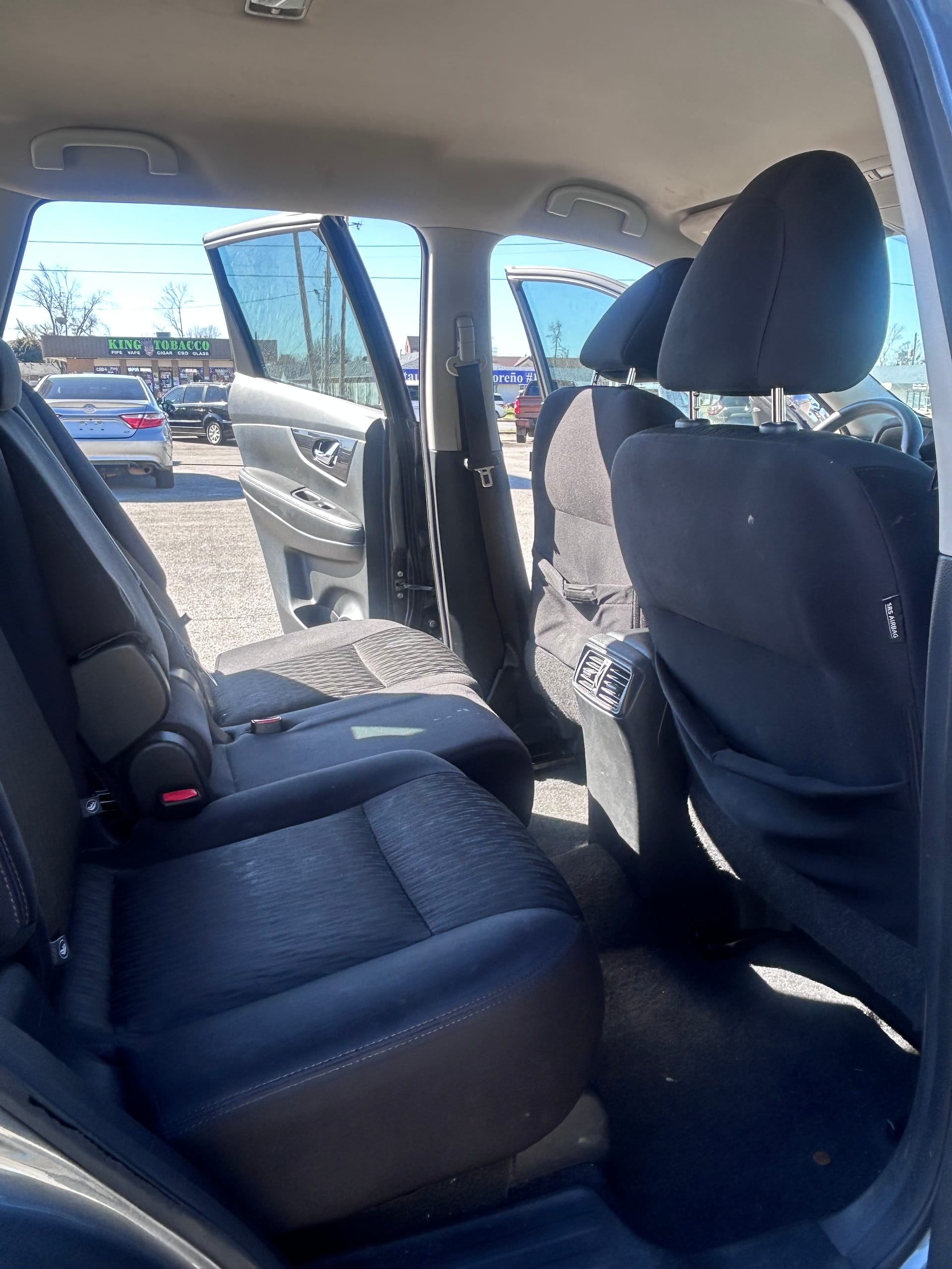 2017 NISSAN ROGUE - Gallery Image