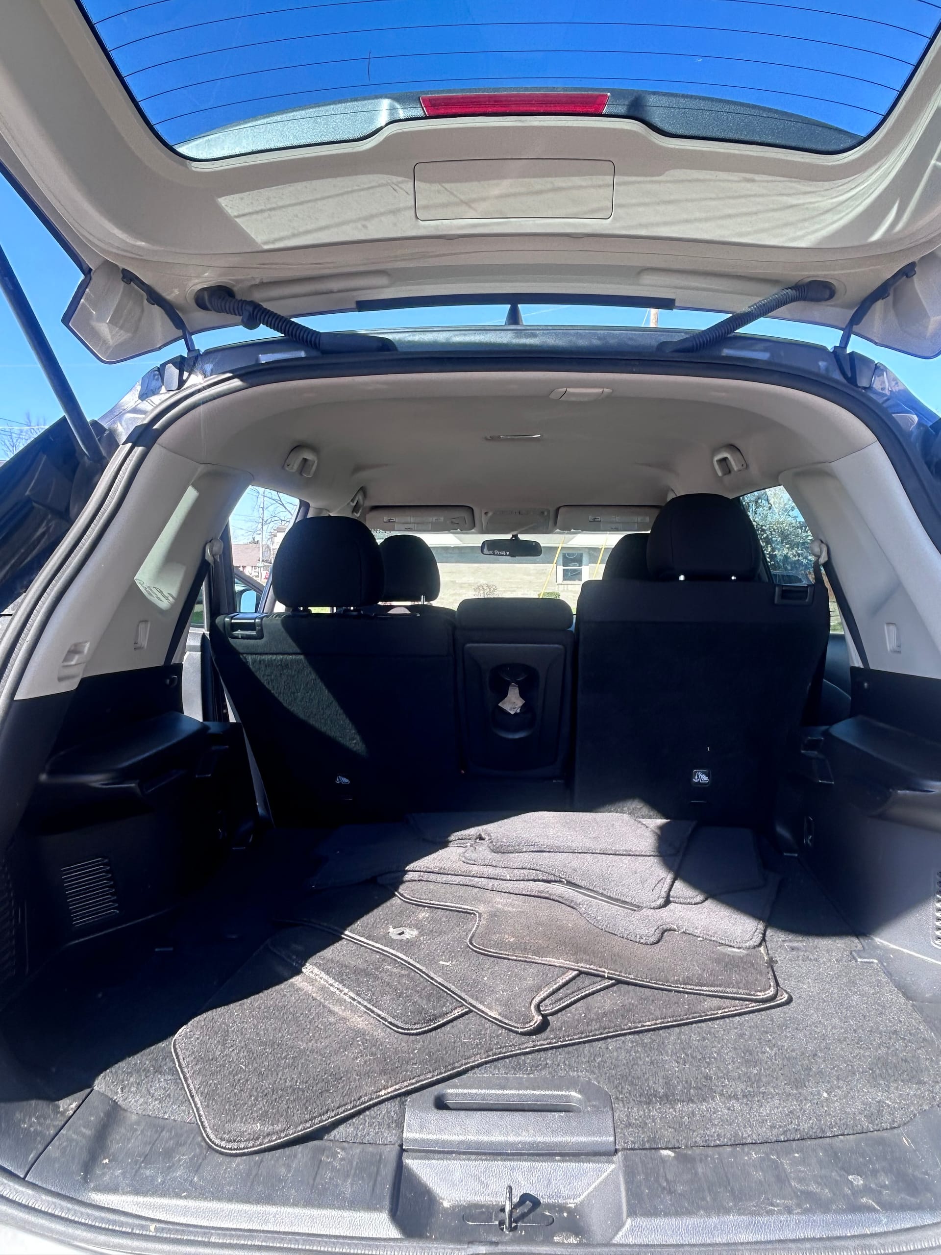 2017 NISSAN ROGUE - Gallery Image