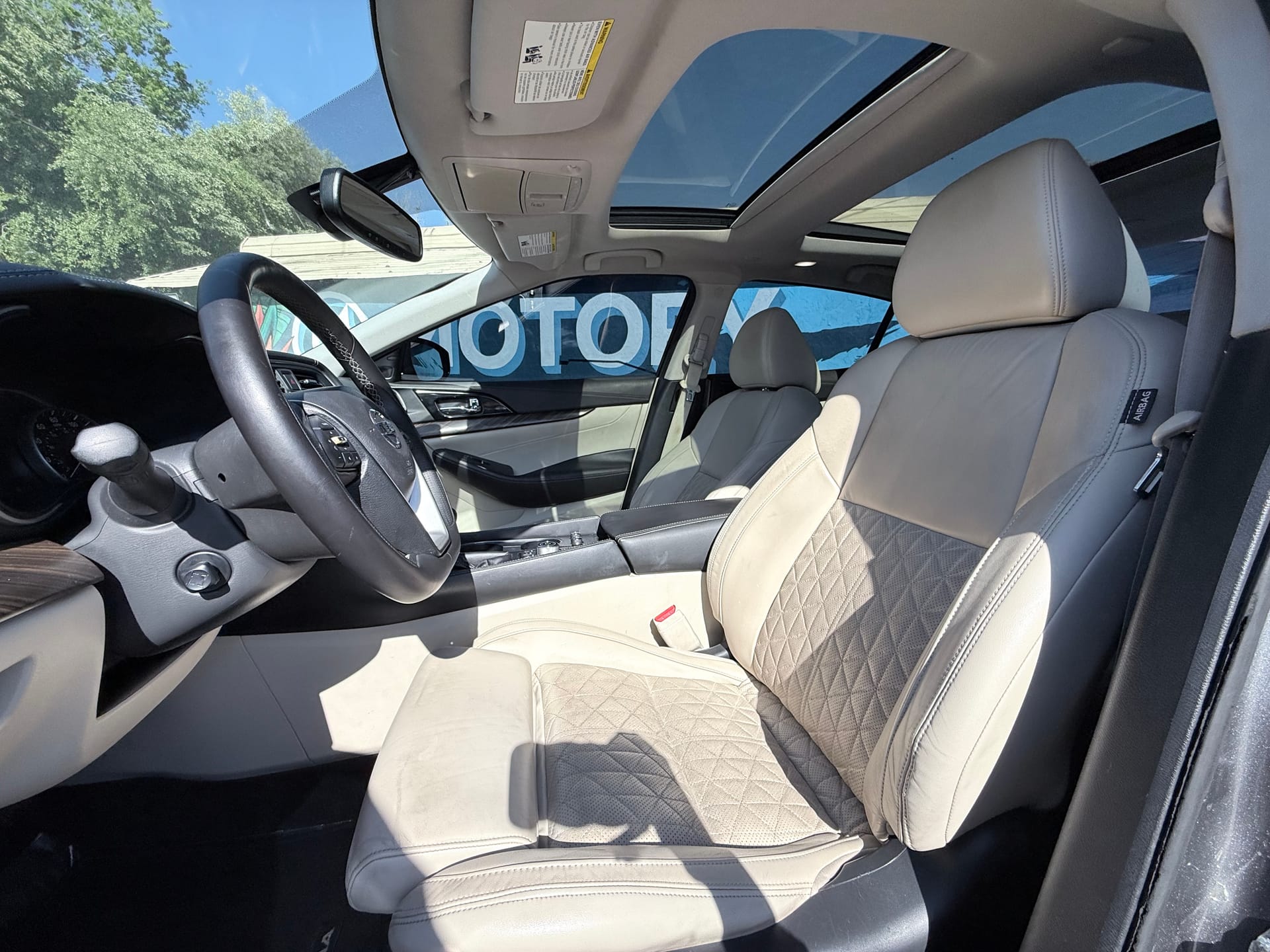 2016 NISSAN MAXIMA - Gallery Image