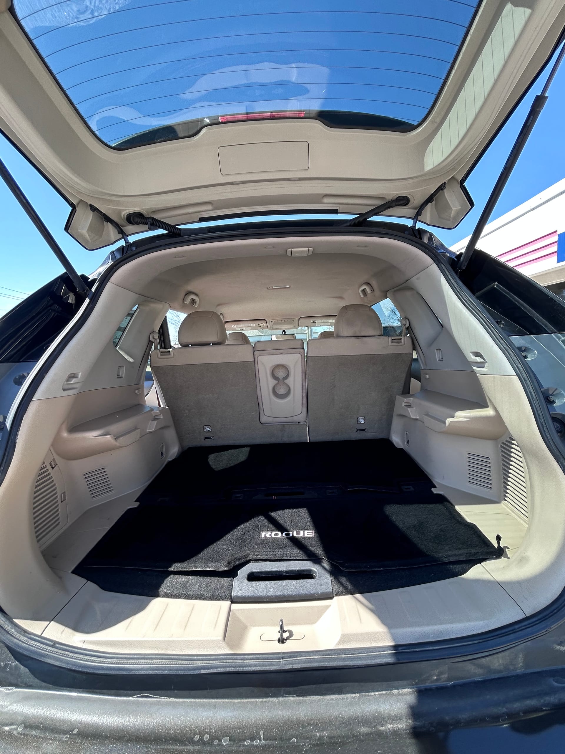 2016 NISSAN ROGUE - Gallery Image