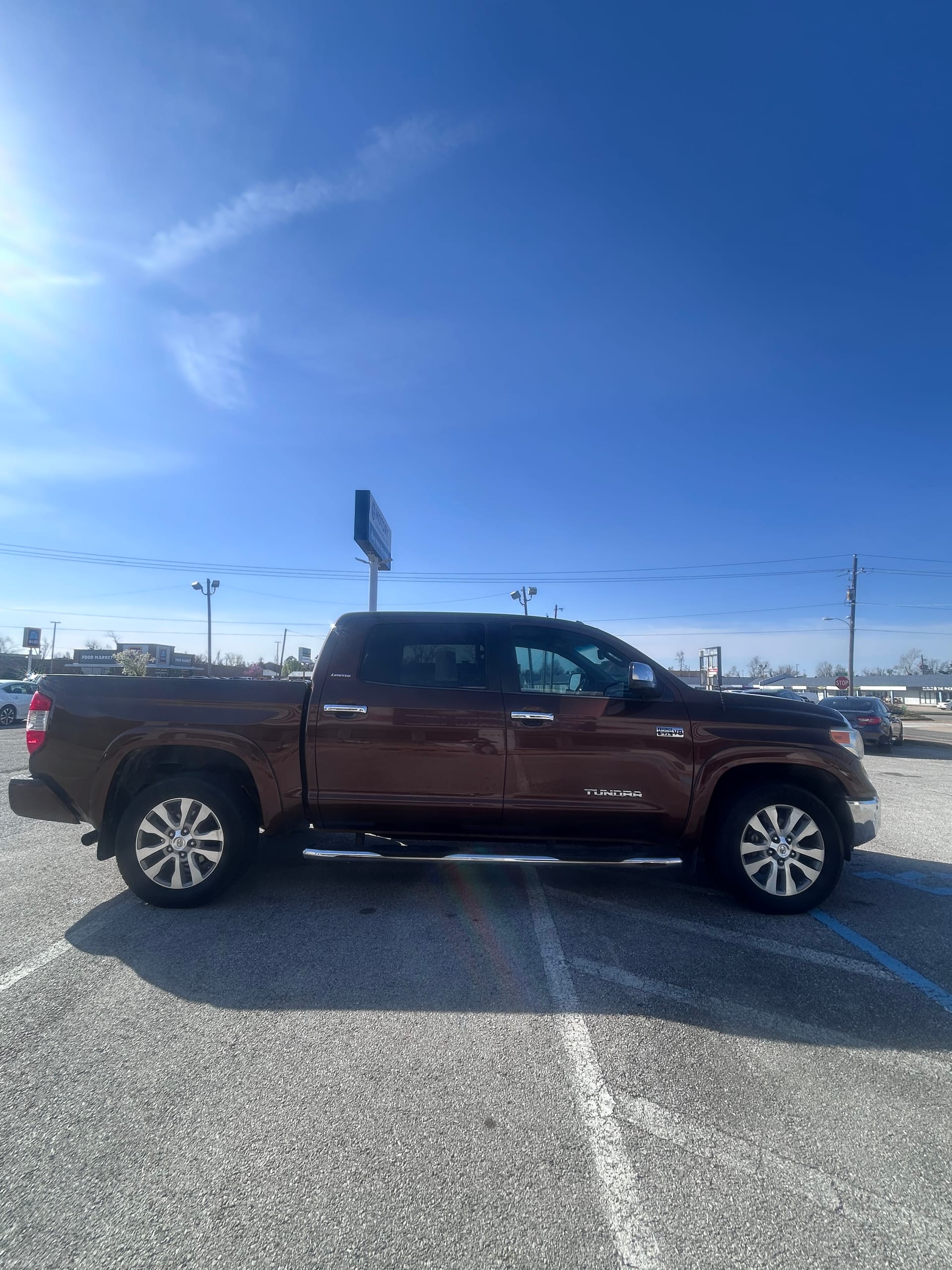 2016 TOYOTA TUNDRA - Gallery Image