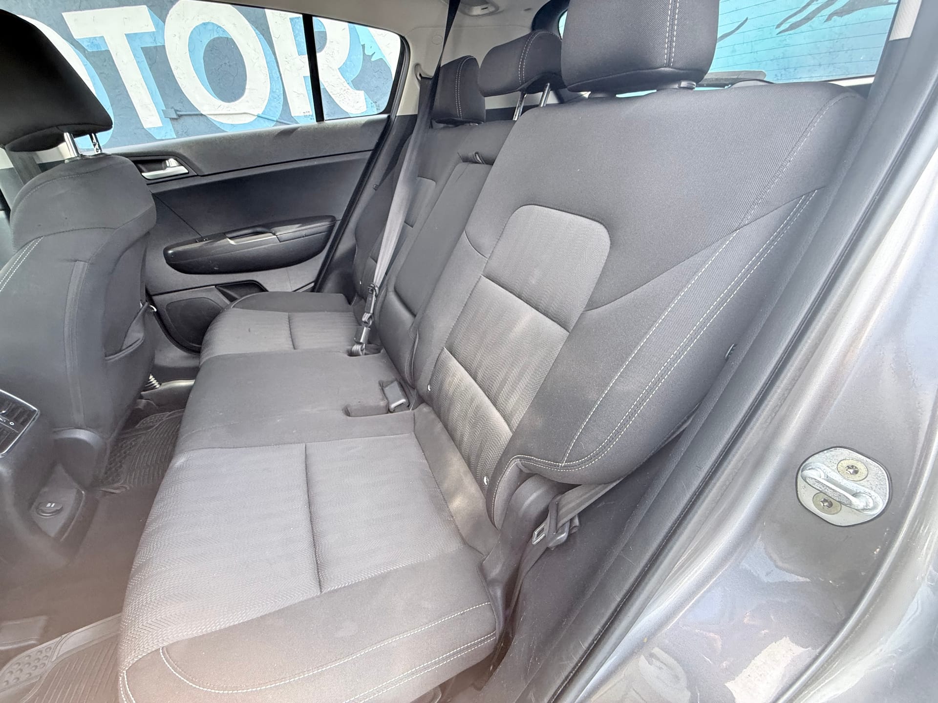 2017 KIA SPORTAGE LX - Gallery Image