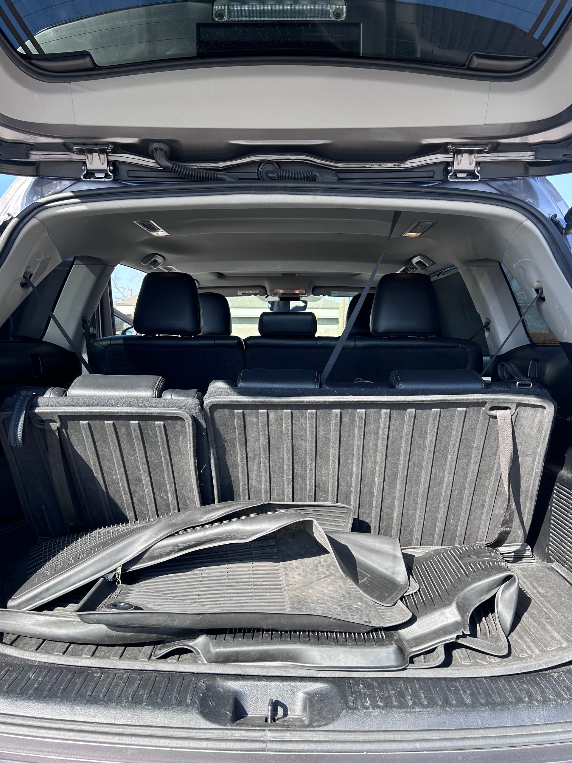 2017 TOYOTA HIGHLANDER - Gallery Image