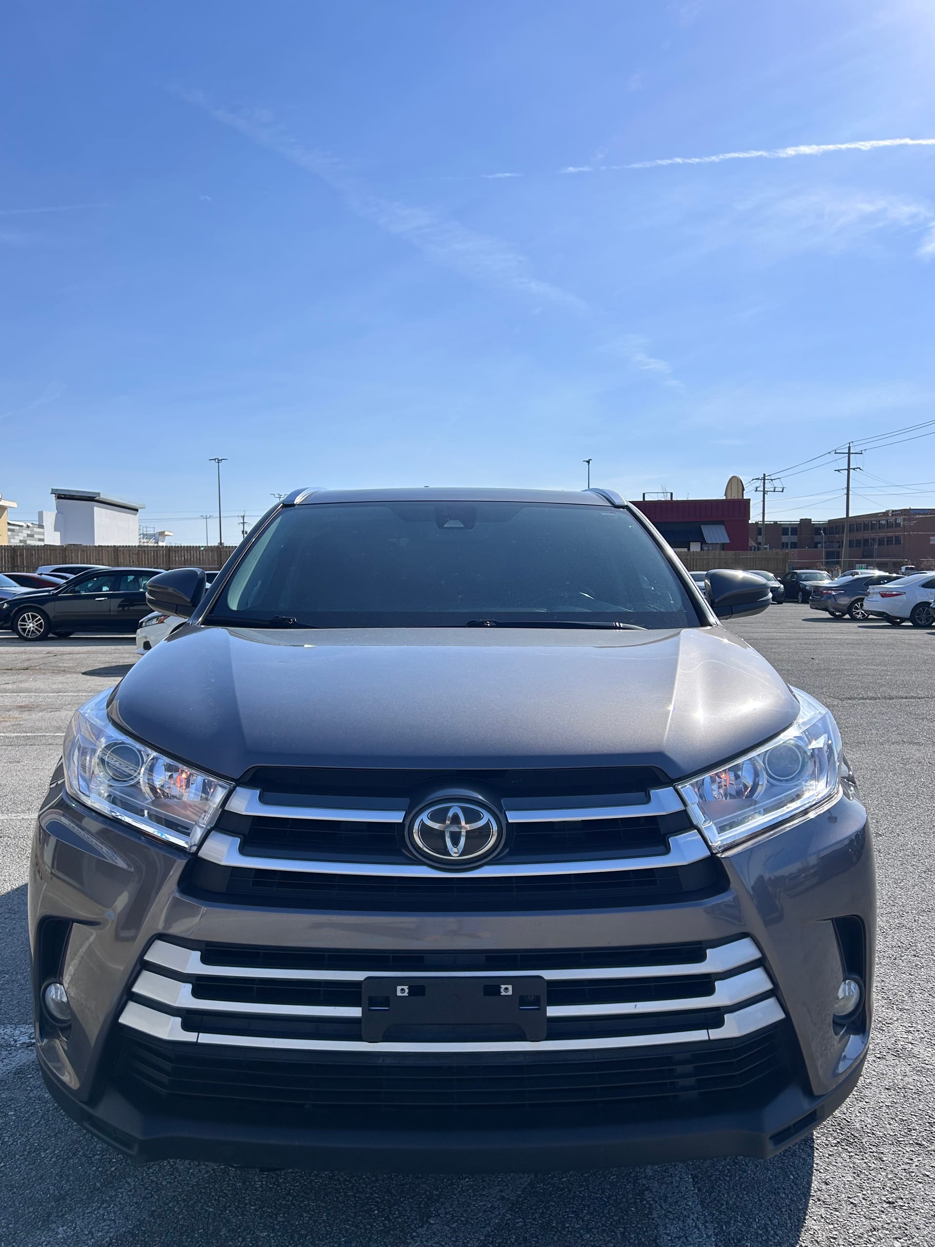 2017 TOYOTA HIGHLANDER - Gallery Image