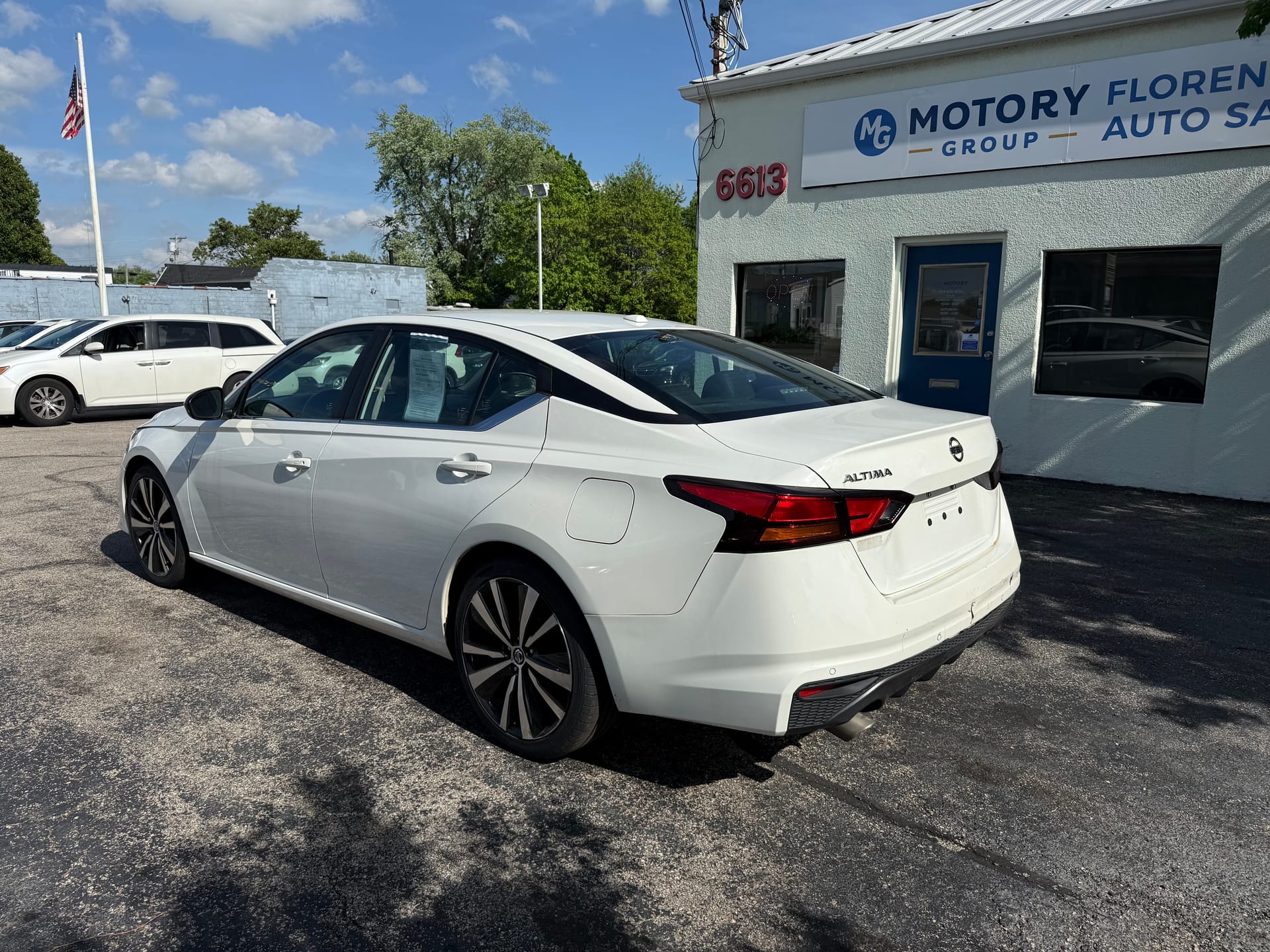 2021 NISSAN ALTIMA - Gallery Image