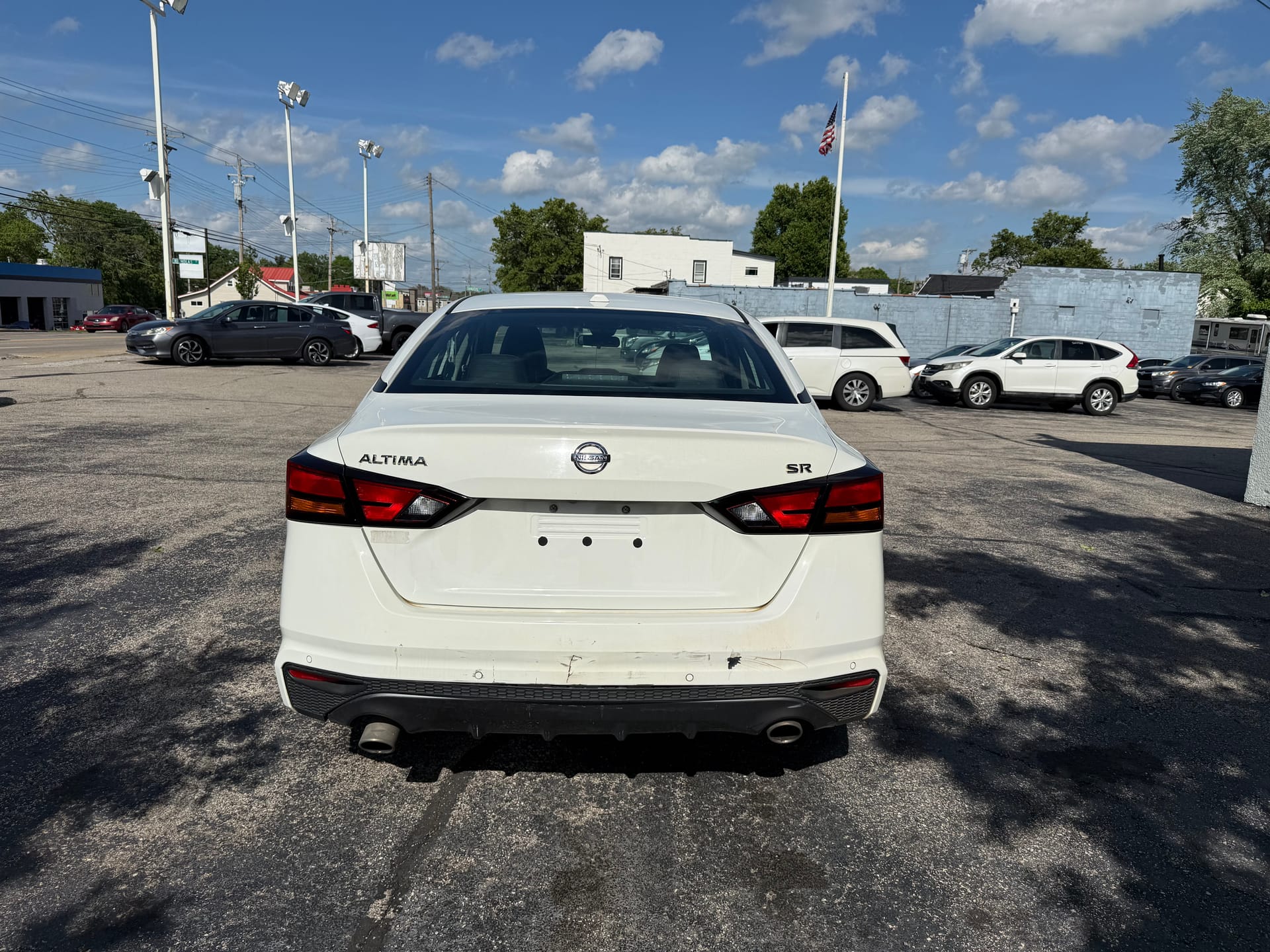 2021 NISSAN ALTIMA - Gallery Image