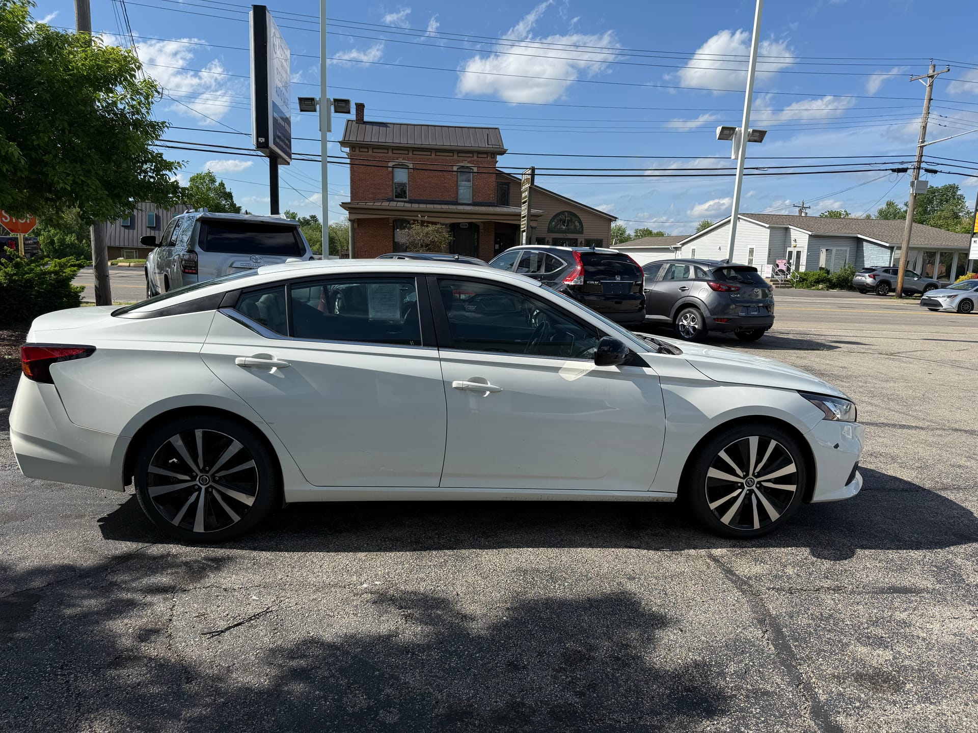 2021 NISSAN ALTIMA - Gallery Image