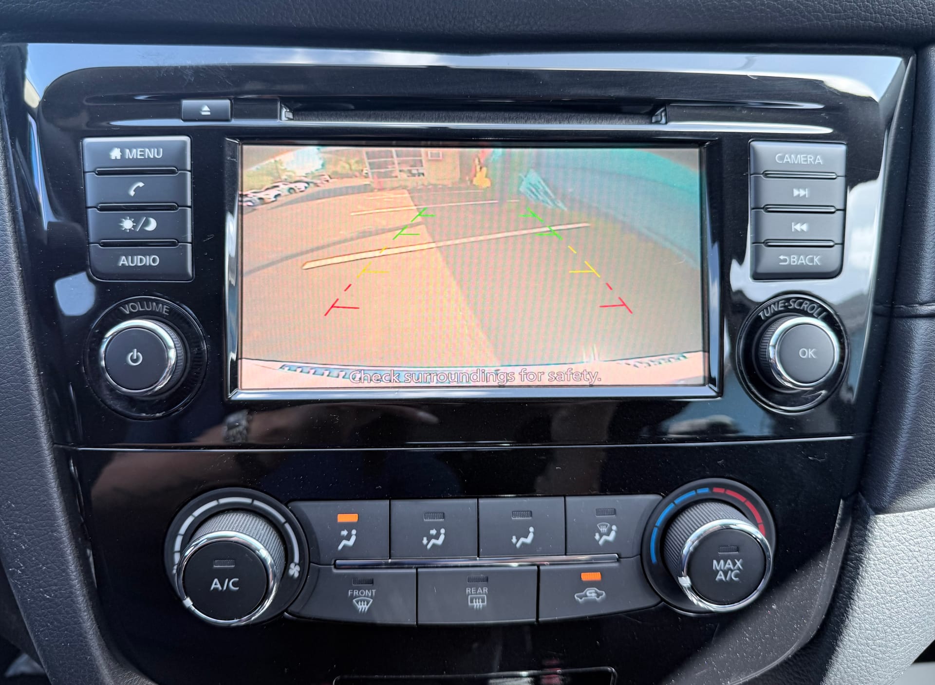 2018 NISSAN ROGUE - Gallery Image