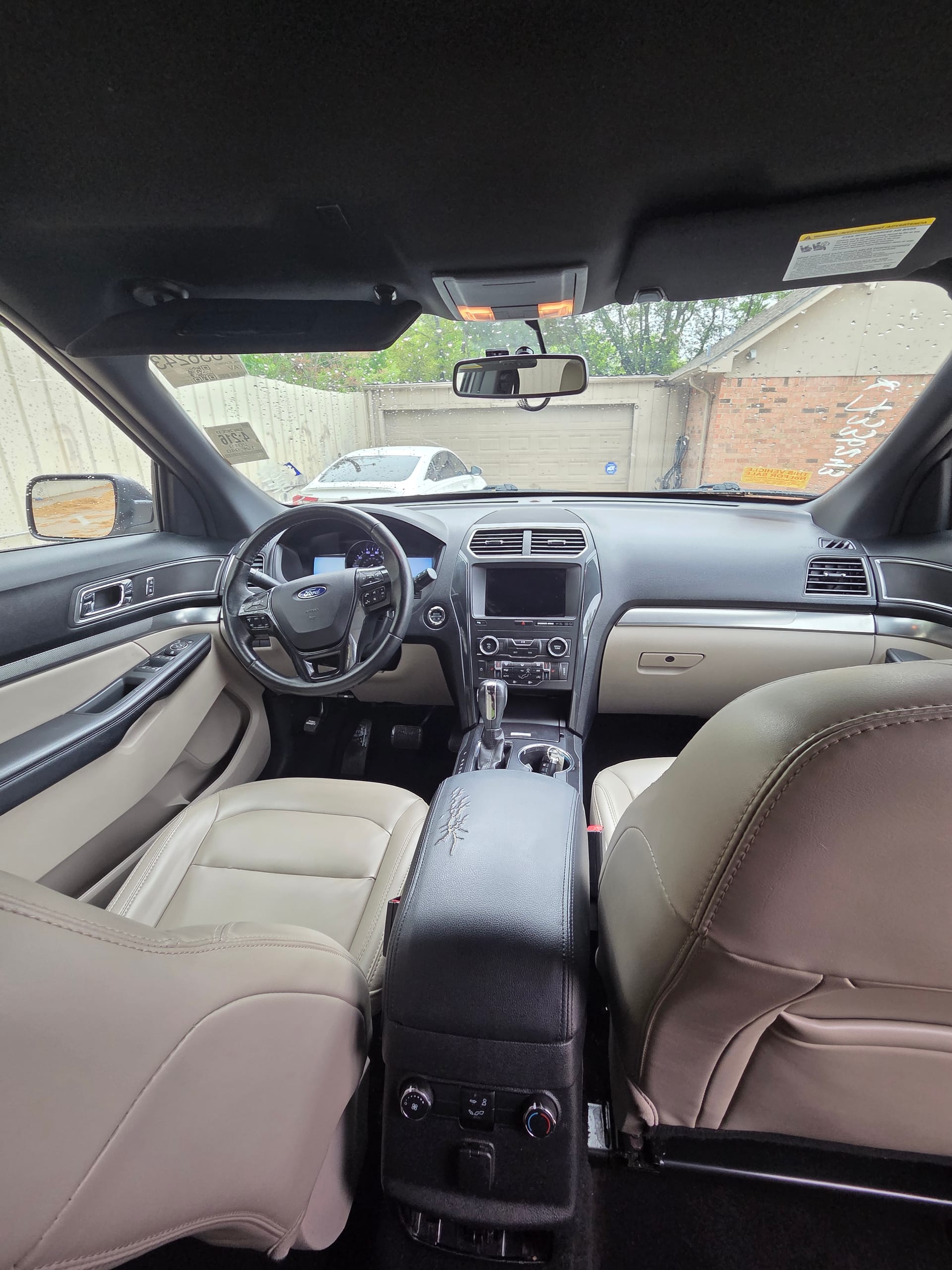 2019 FORD EXPLORER - Gallery Image