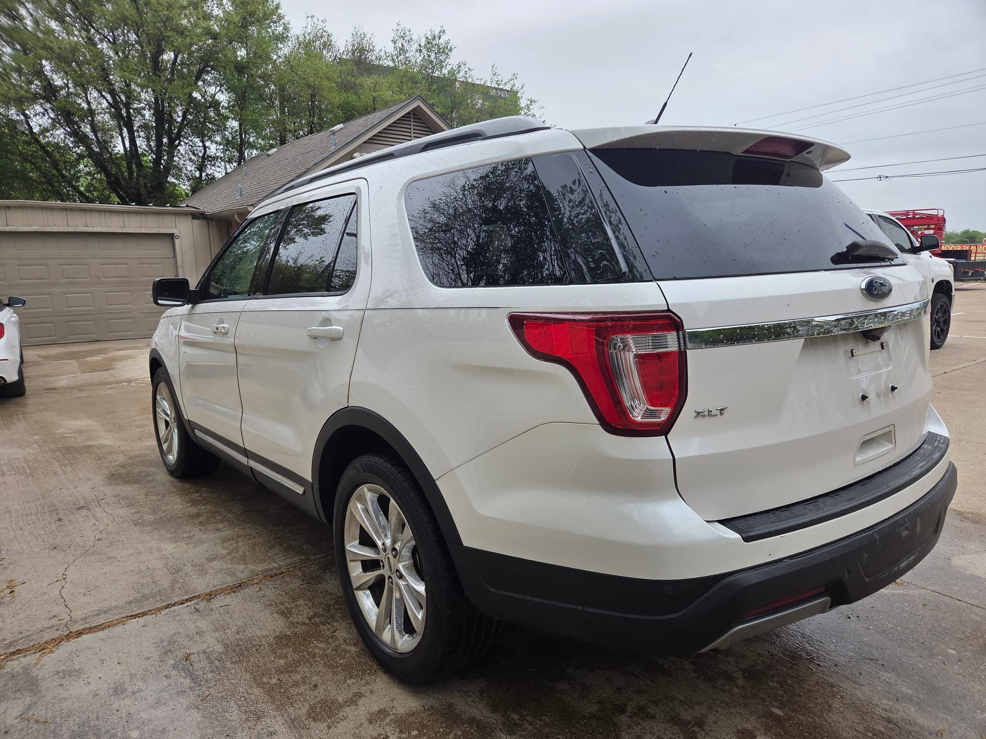 2019 FORD EXPLORER - Gallery Image