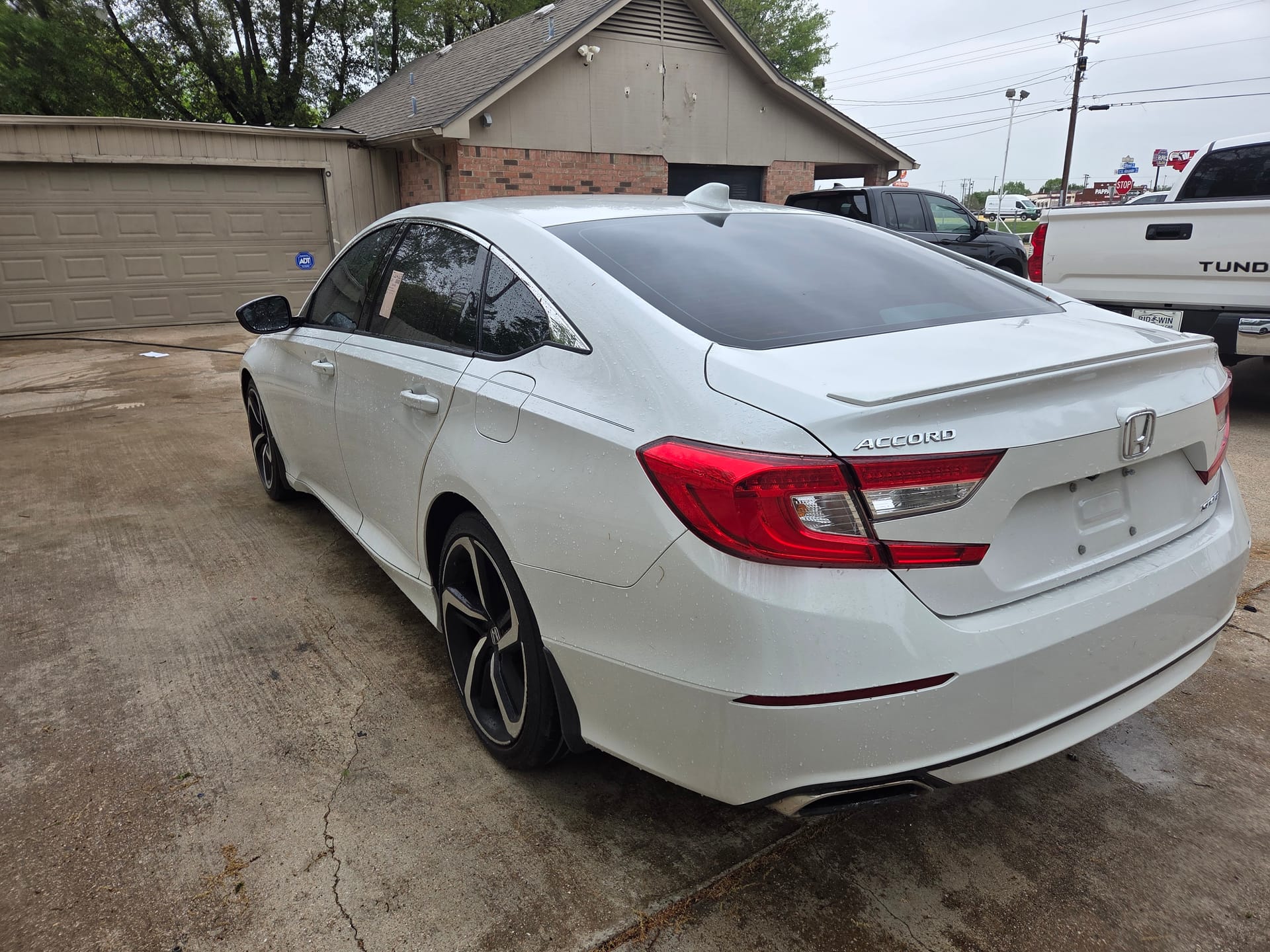 2018 HONDA ACCORD - Gallery Image