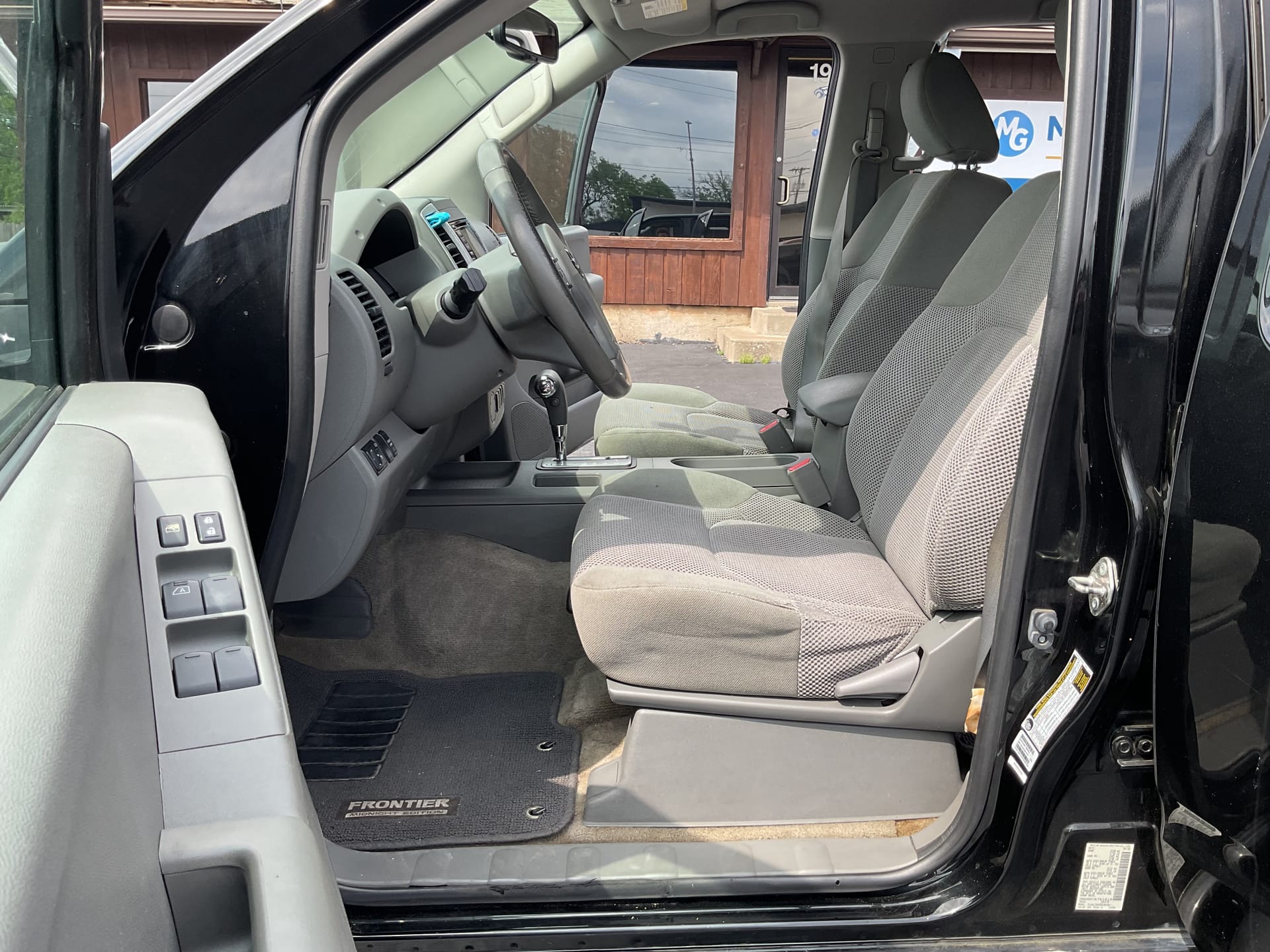 2018 NISSAN FRONTIER - Gallery Image