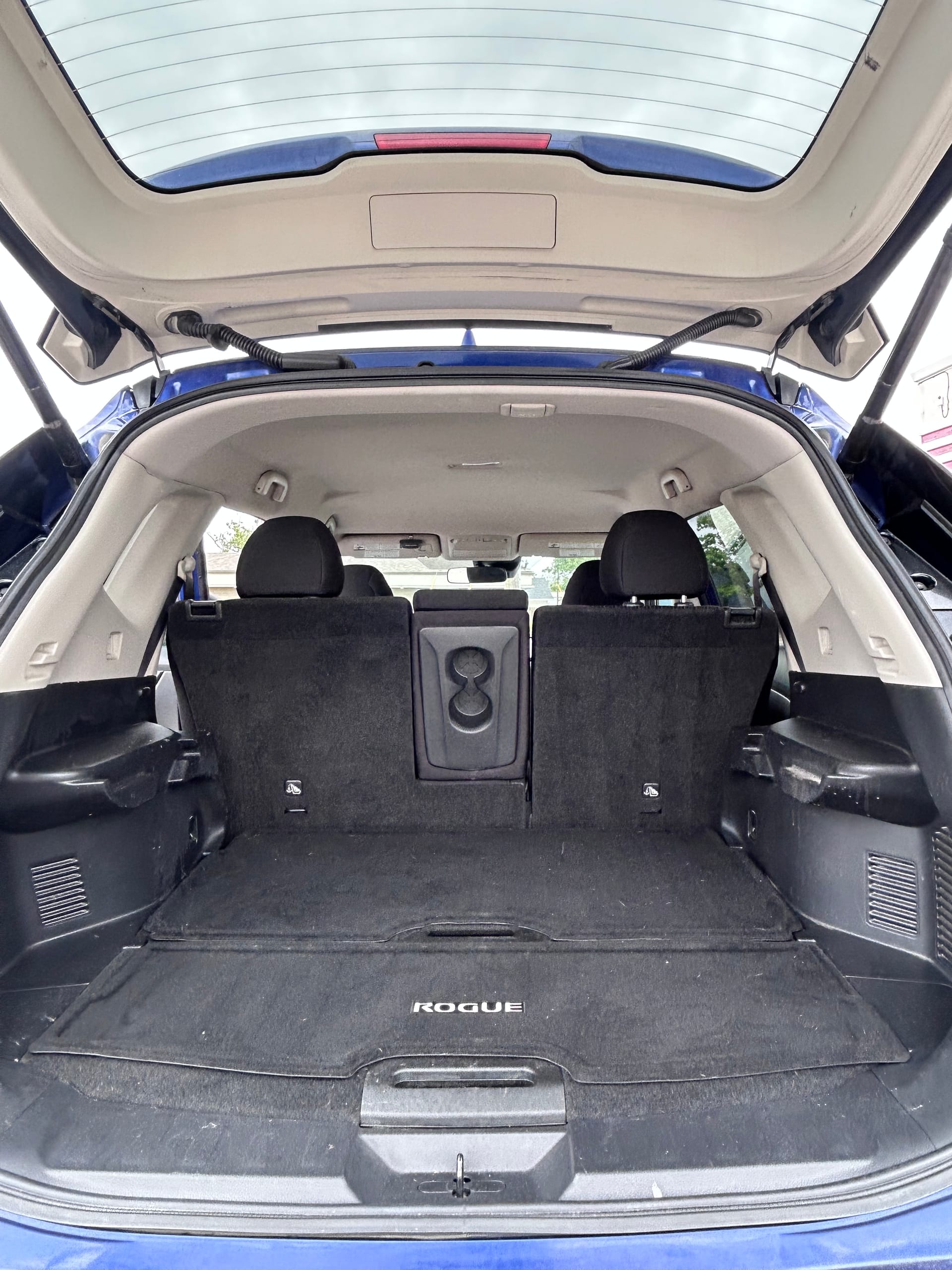 2019 NISSAN ROGUE - Gallery Image
