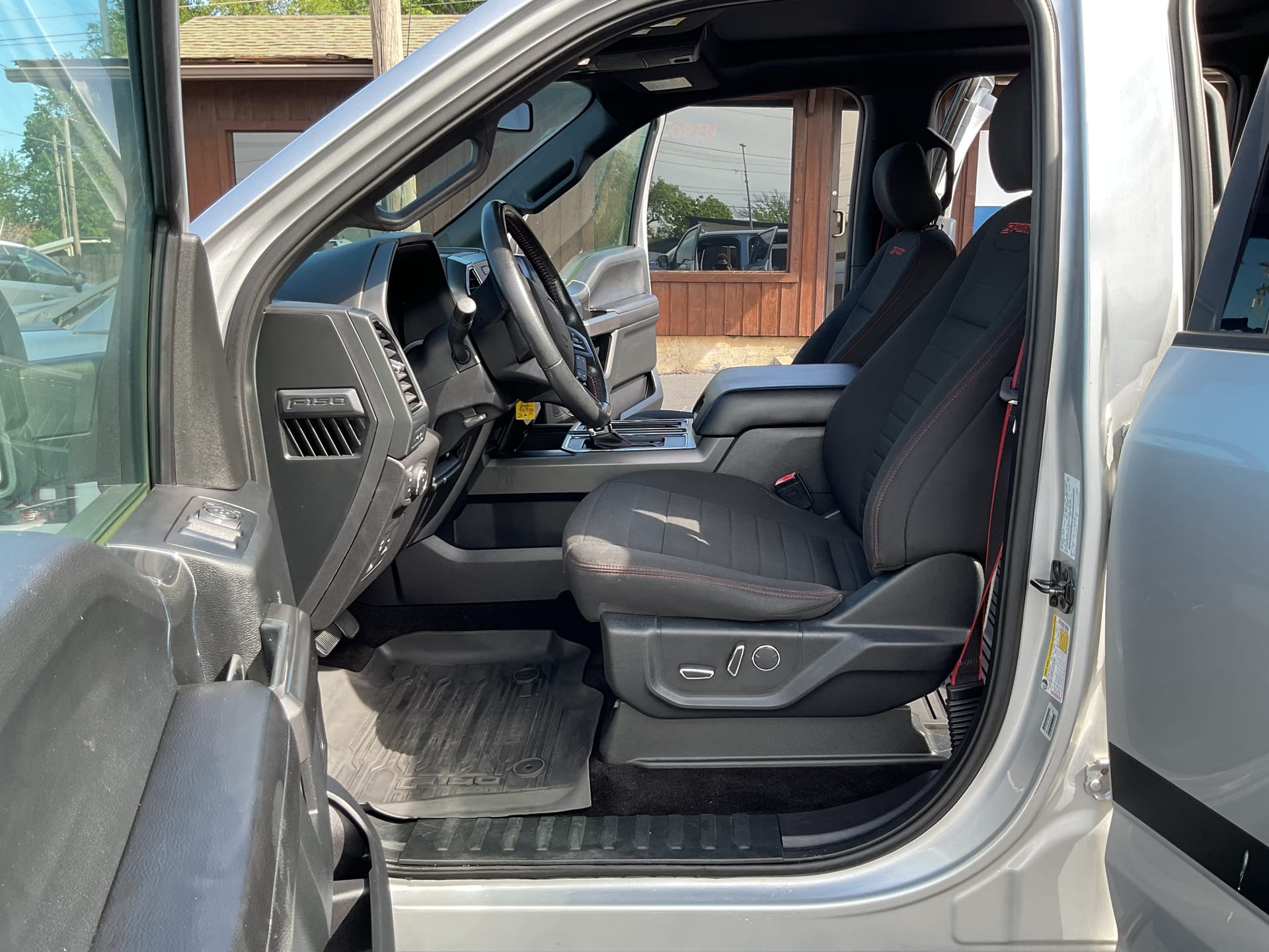 2018 FORD F-150 - Gallery Image