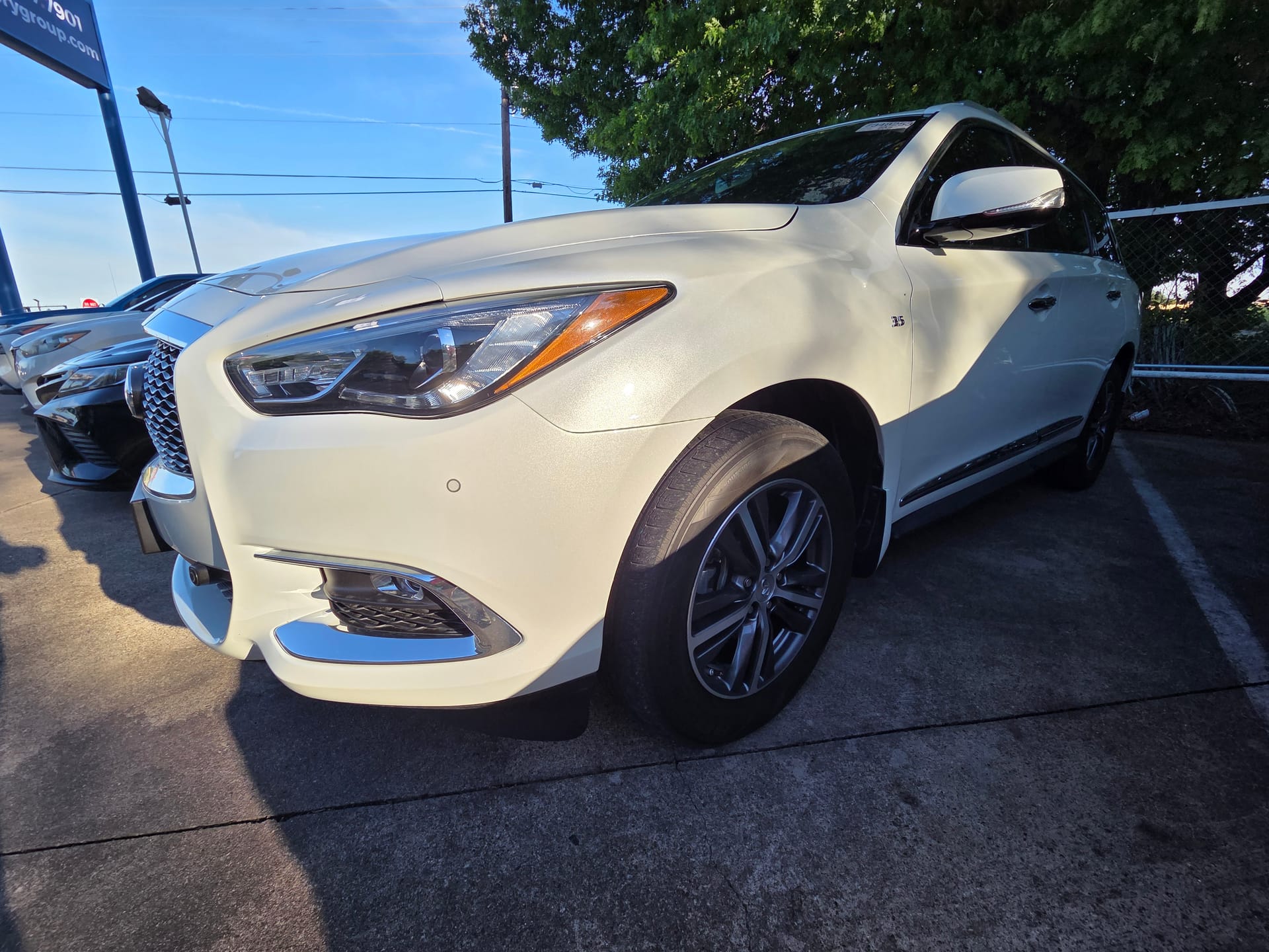 2017 INFINITI QX60 - Gallery Image