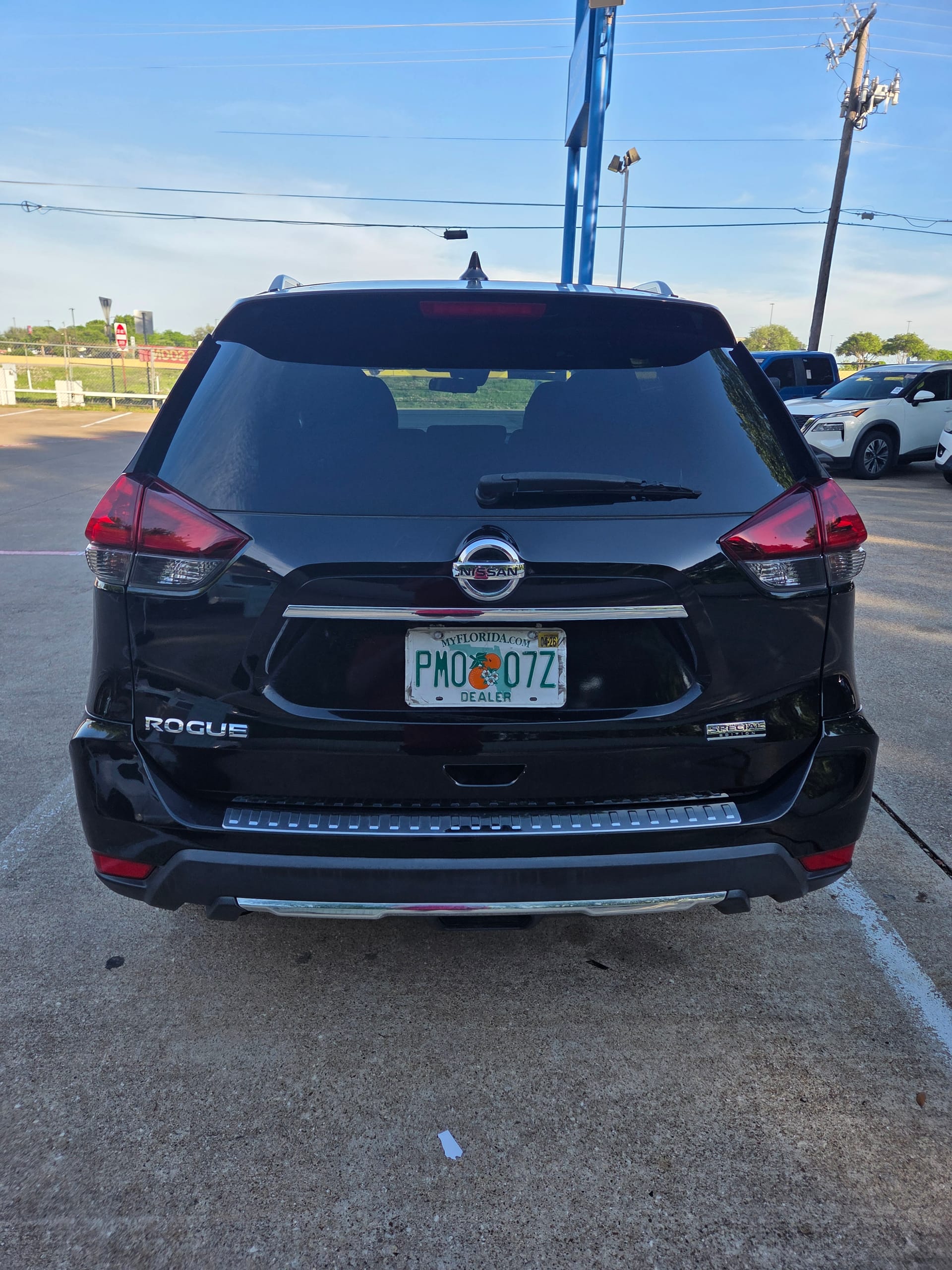 2020 NISSAN ROGUE - Gallery Image