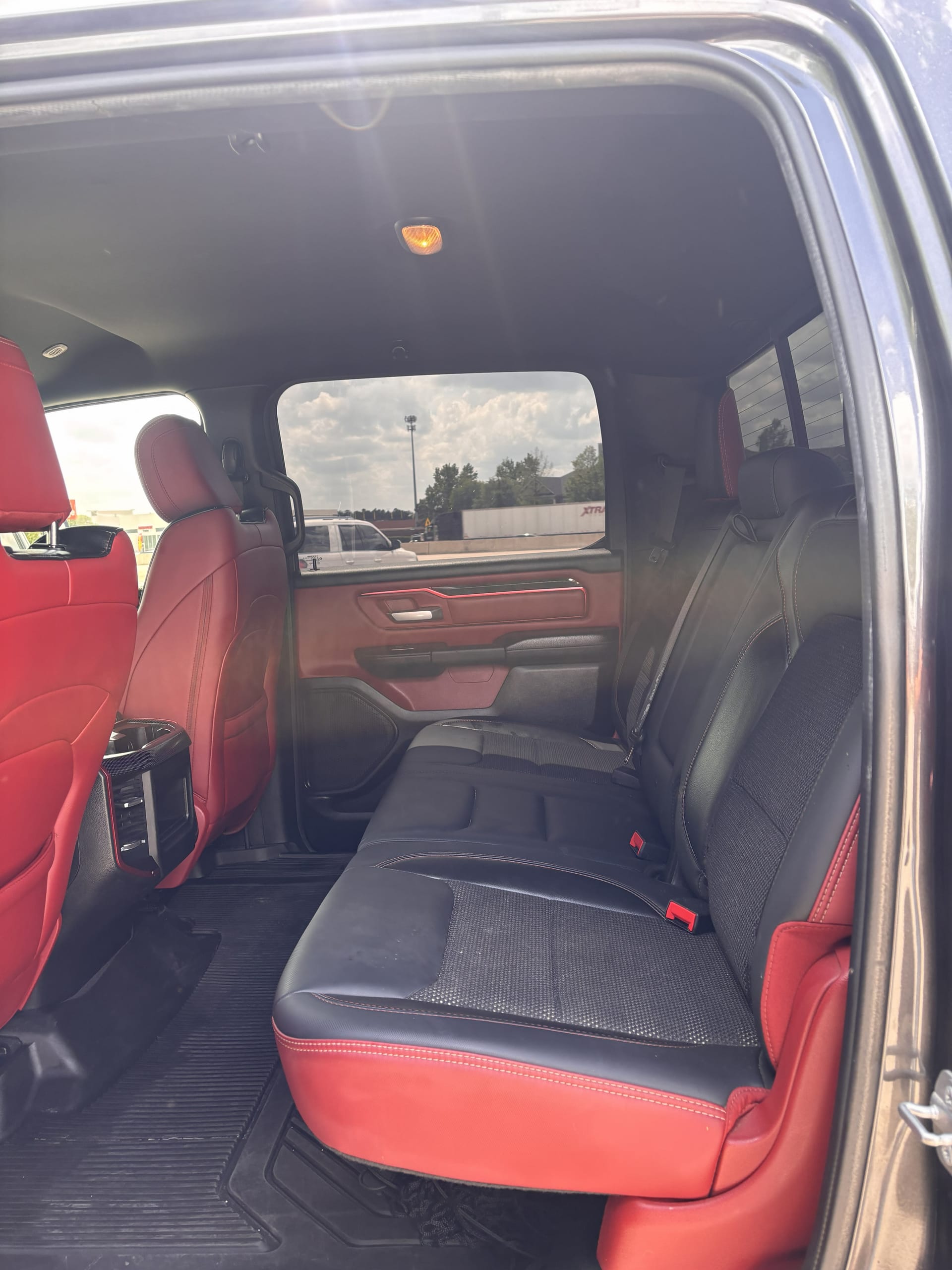 2019 RAM 1500 - Gallery Image