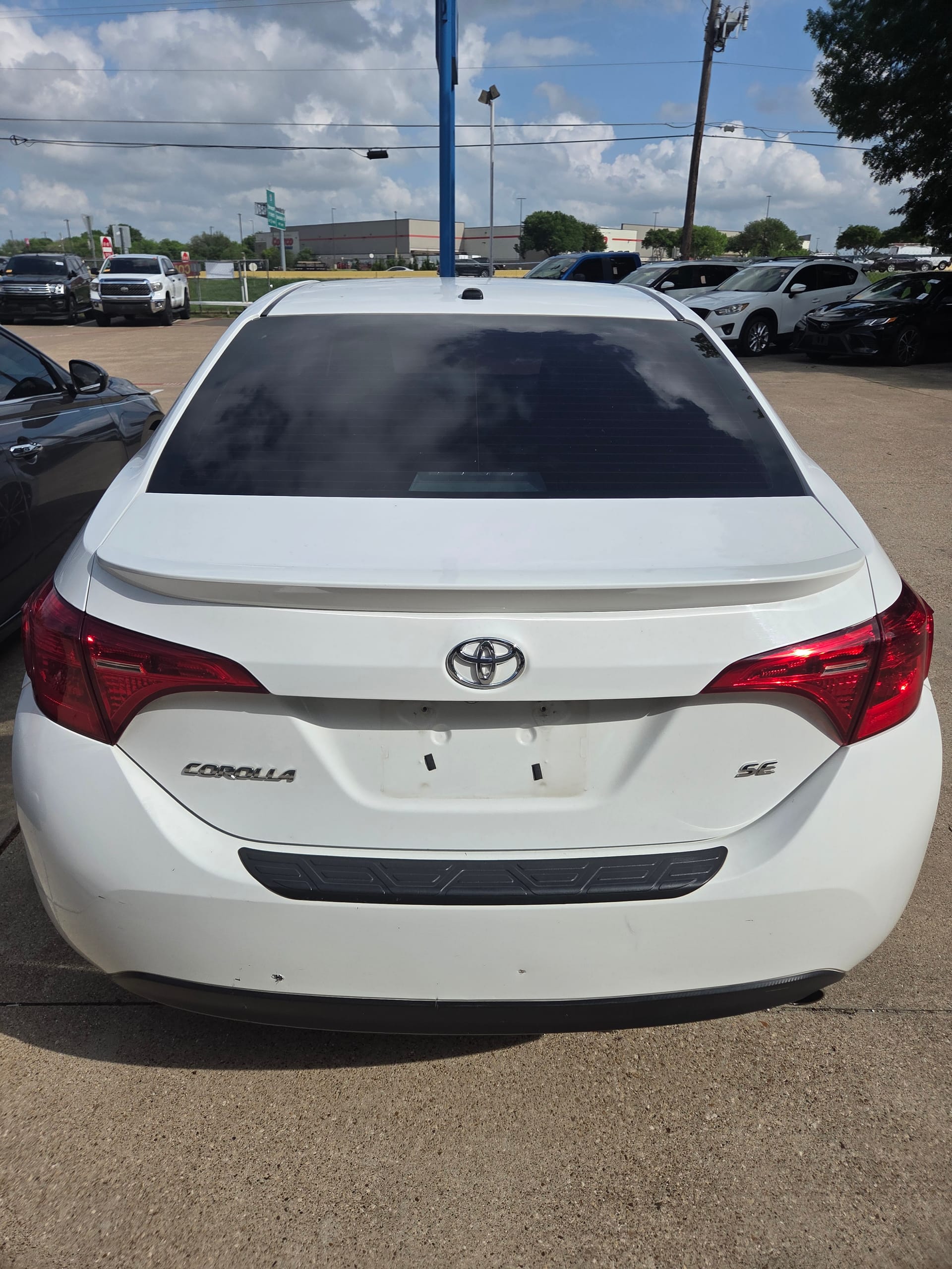 2017 TOYOTA COROLLA - Gallery Image