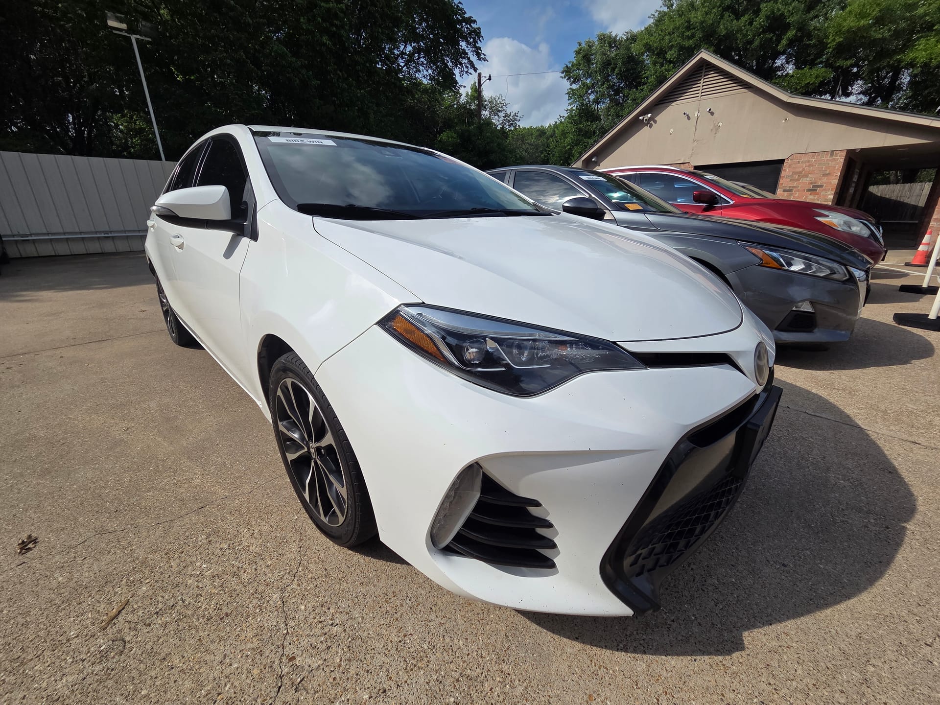 2017 TOYOTA COROLLA - Gallery Image